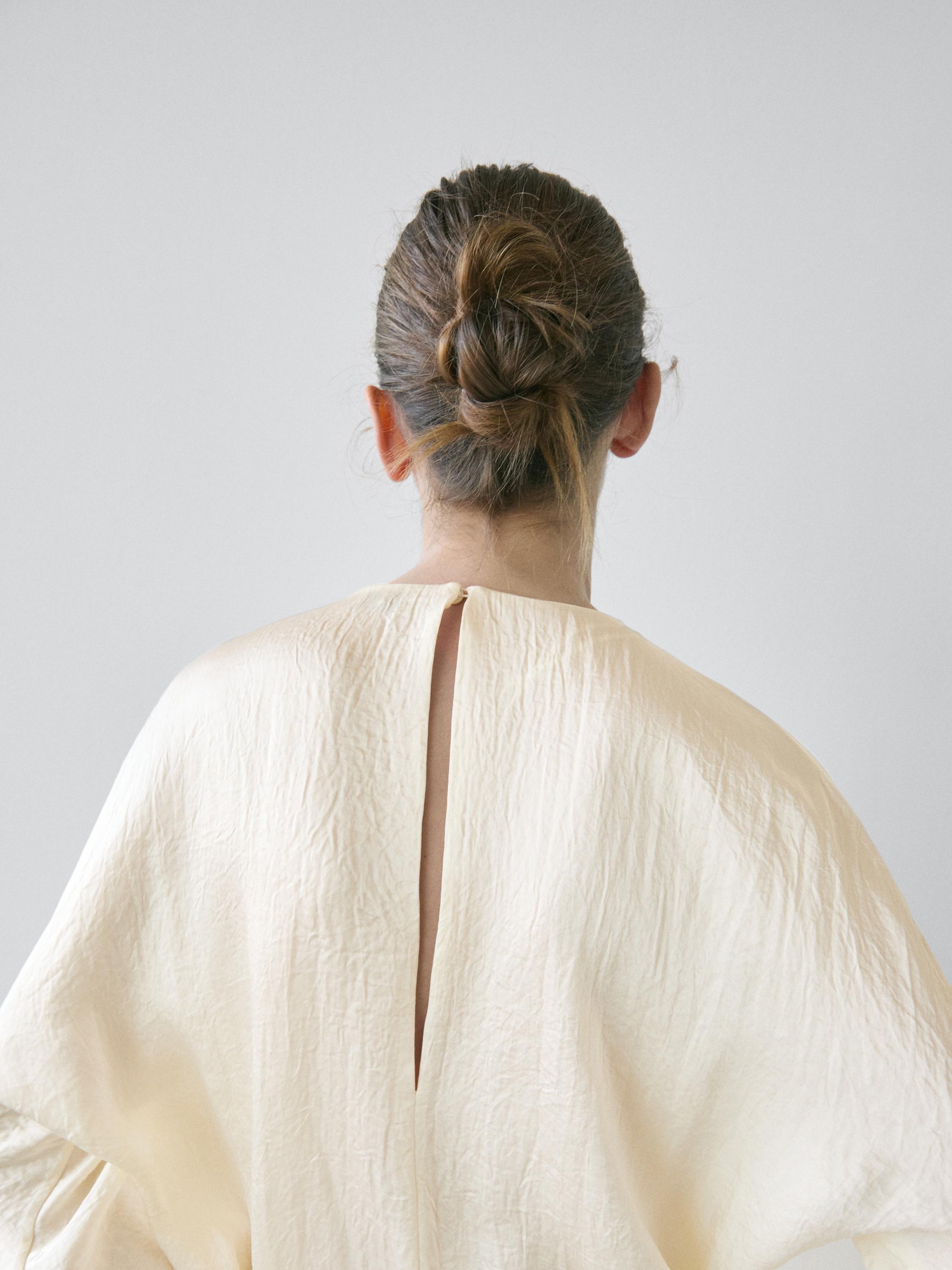Midi dress with sash belt - STUDIO — Beige