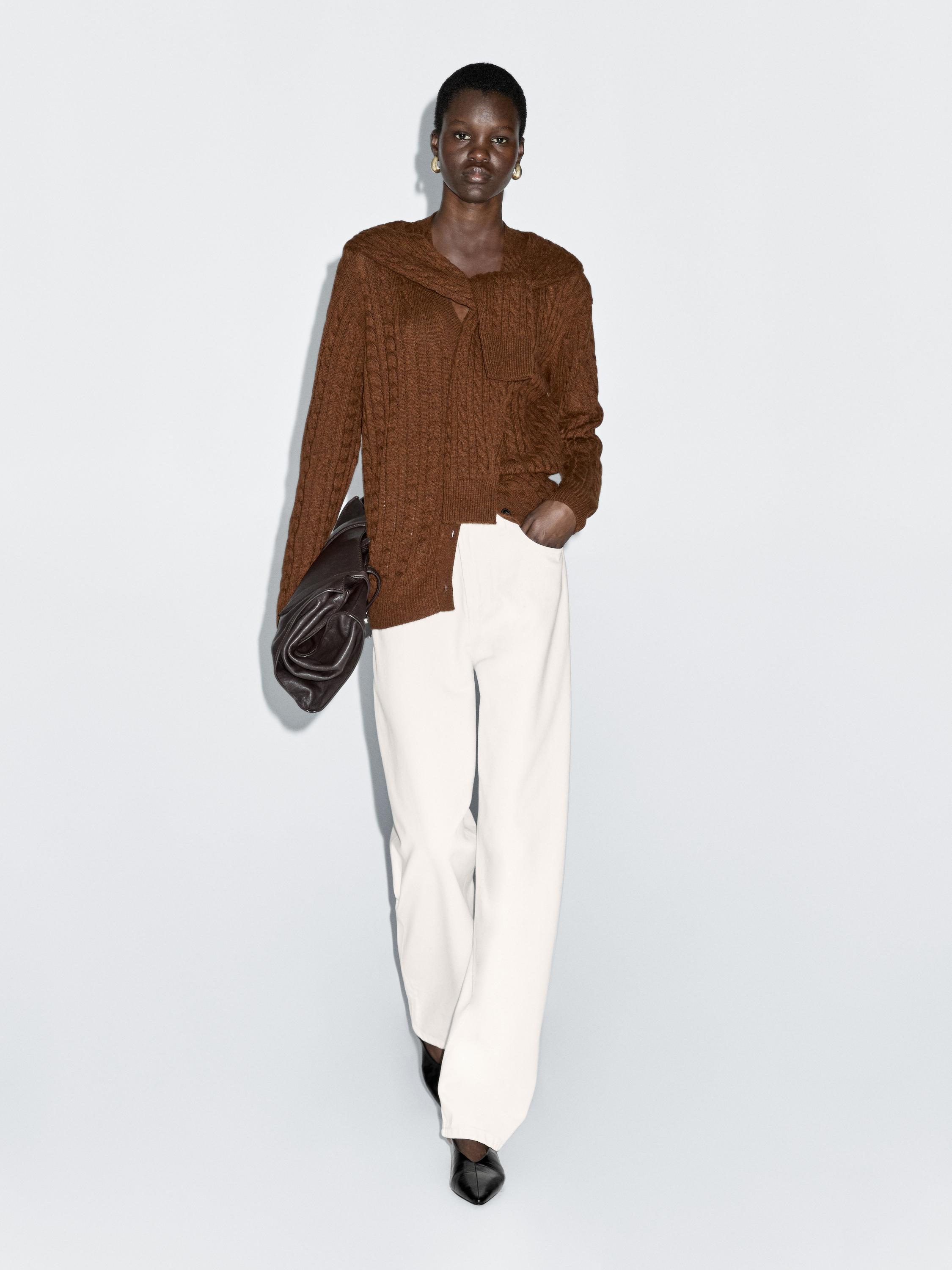 كارديغان من الصوف المخلوط مفصل بوشاح