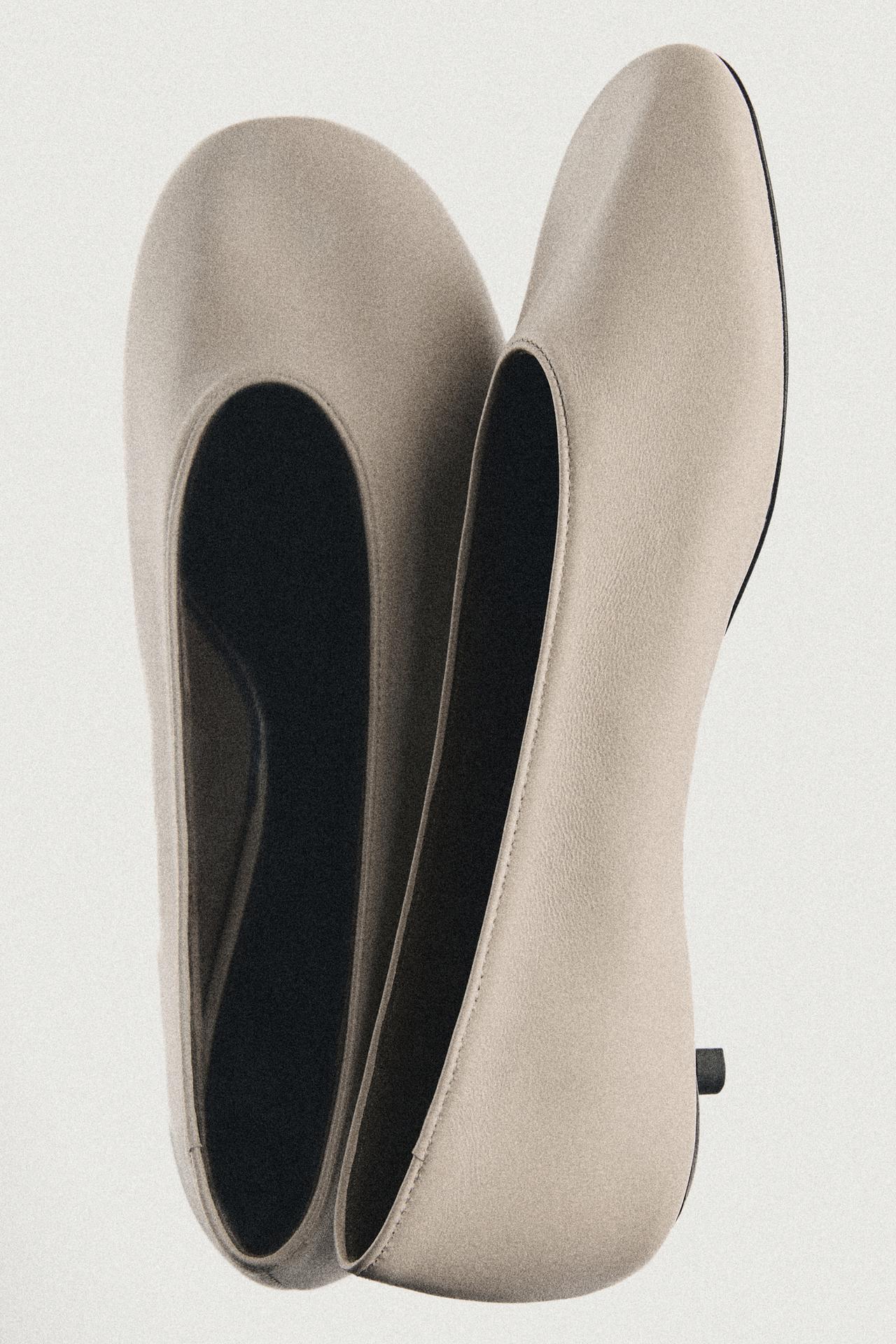 Leather low heel ballet flat - LIMITED EDITION — Vanilla