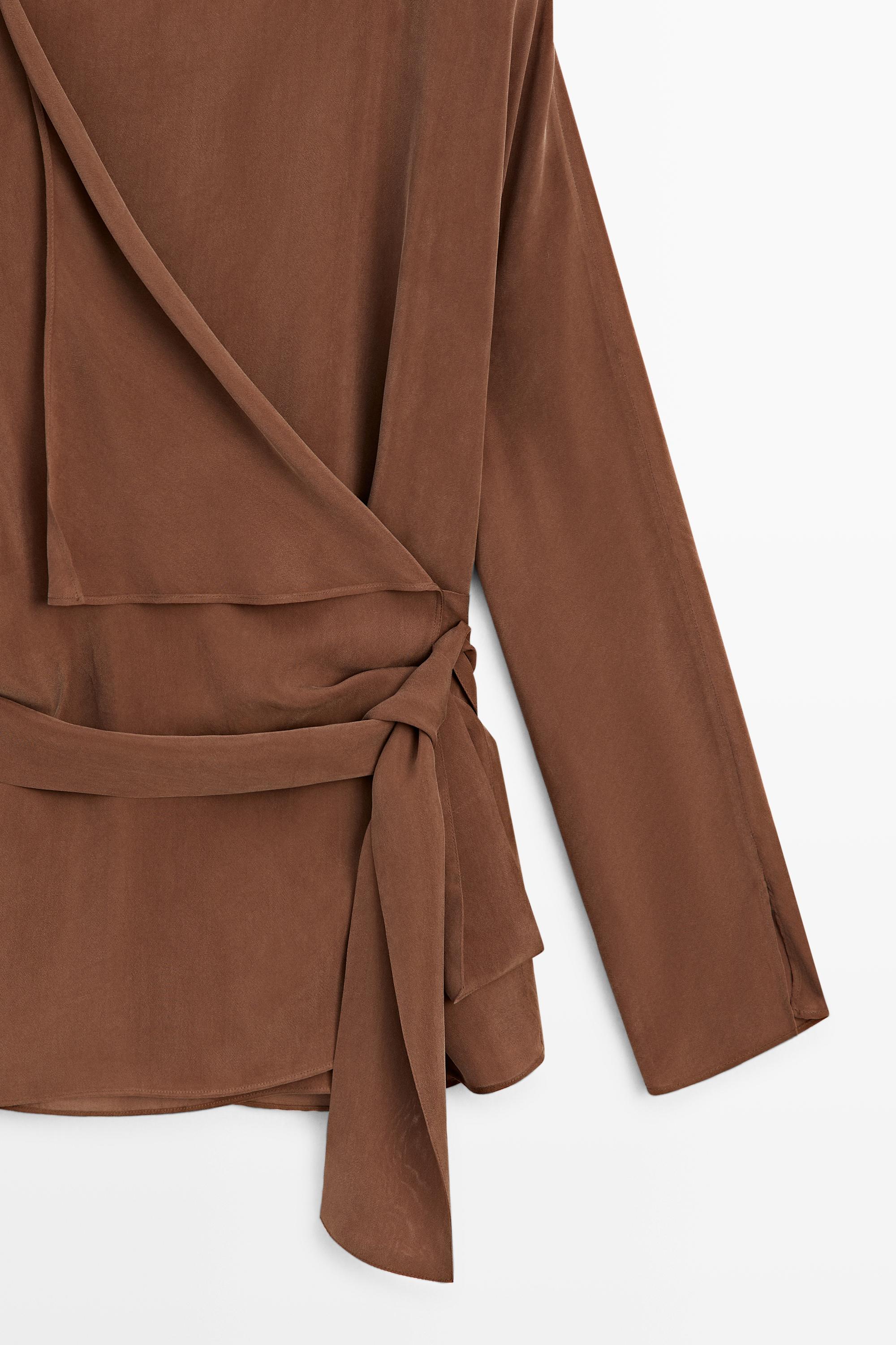 Flowing kimono with tie detail — BROWN