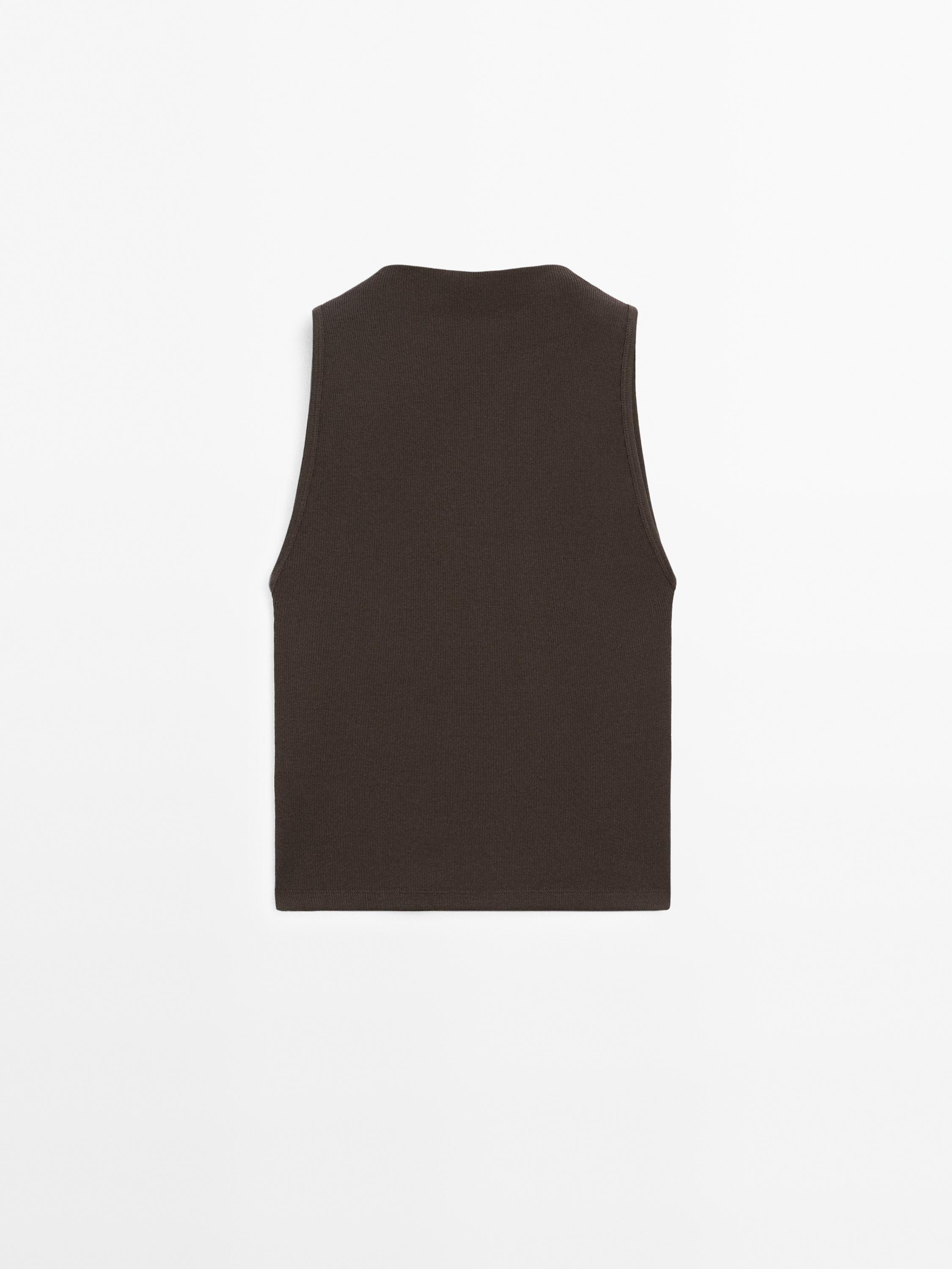 Ribbed knit funnel neck top