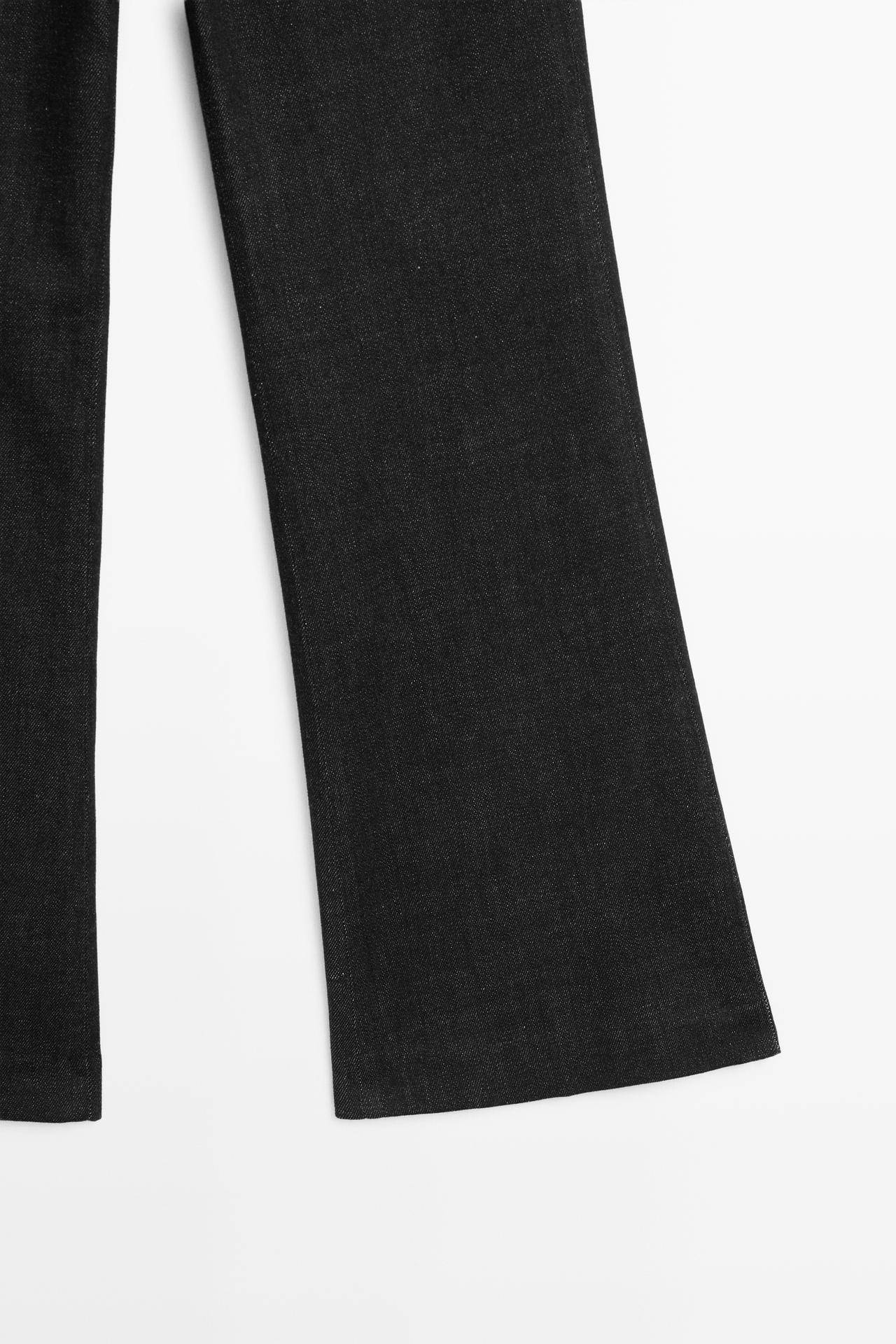 Mid-waist cropped flare fit jeans — BLACK