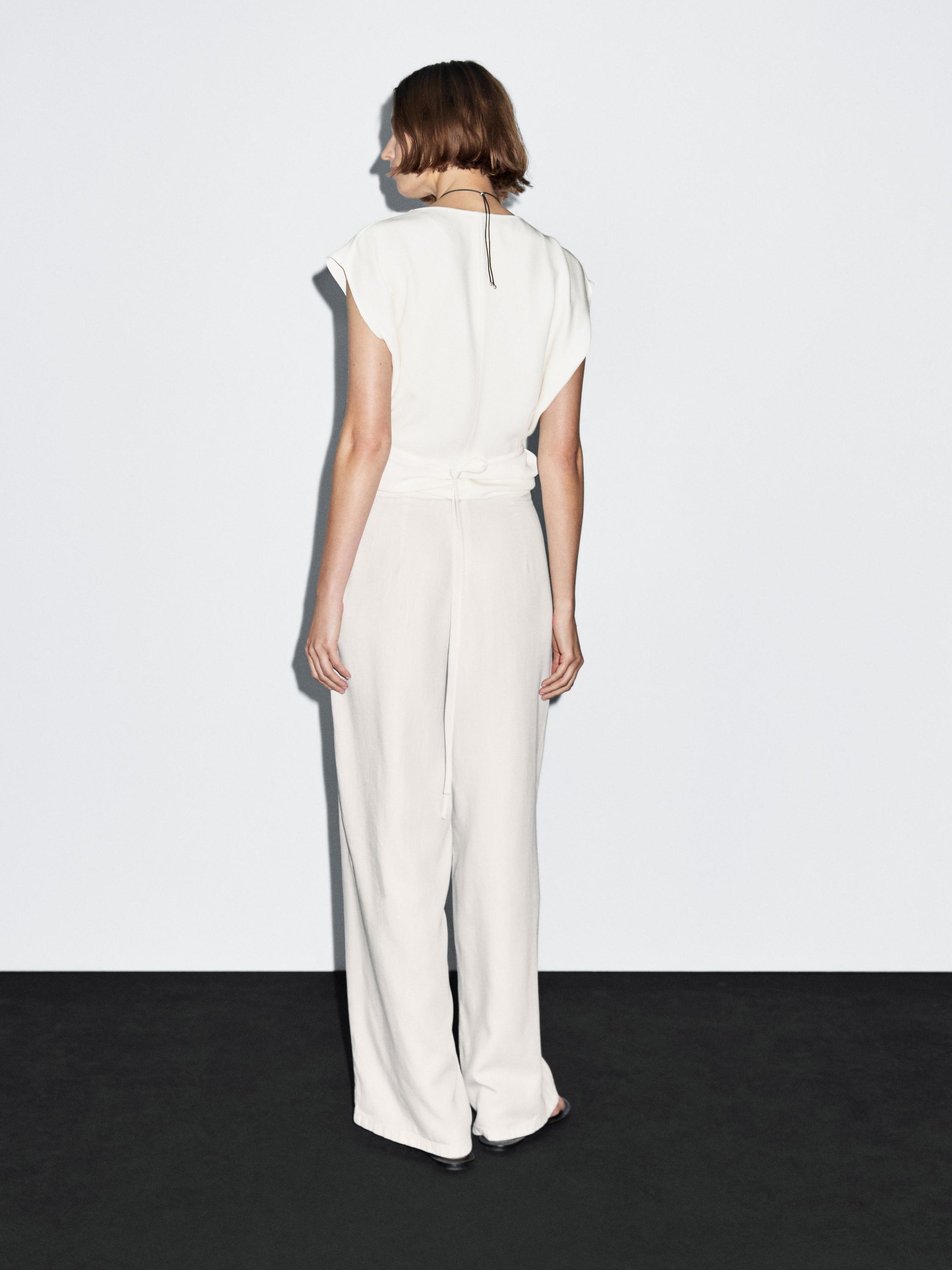 Wide-leg trousers with double dart