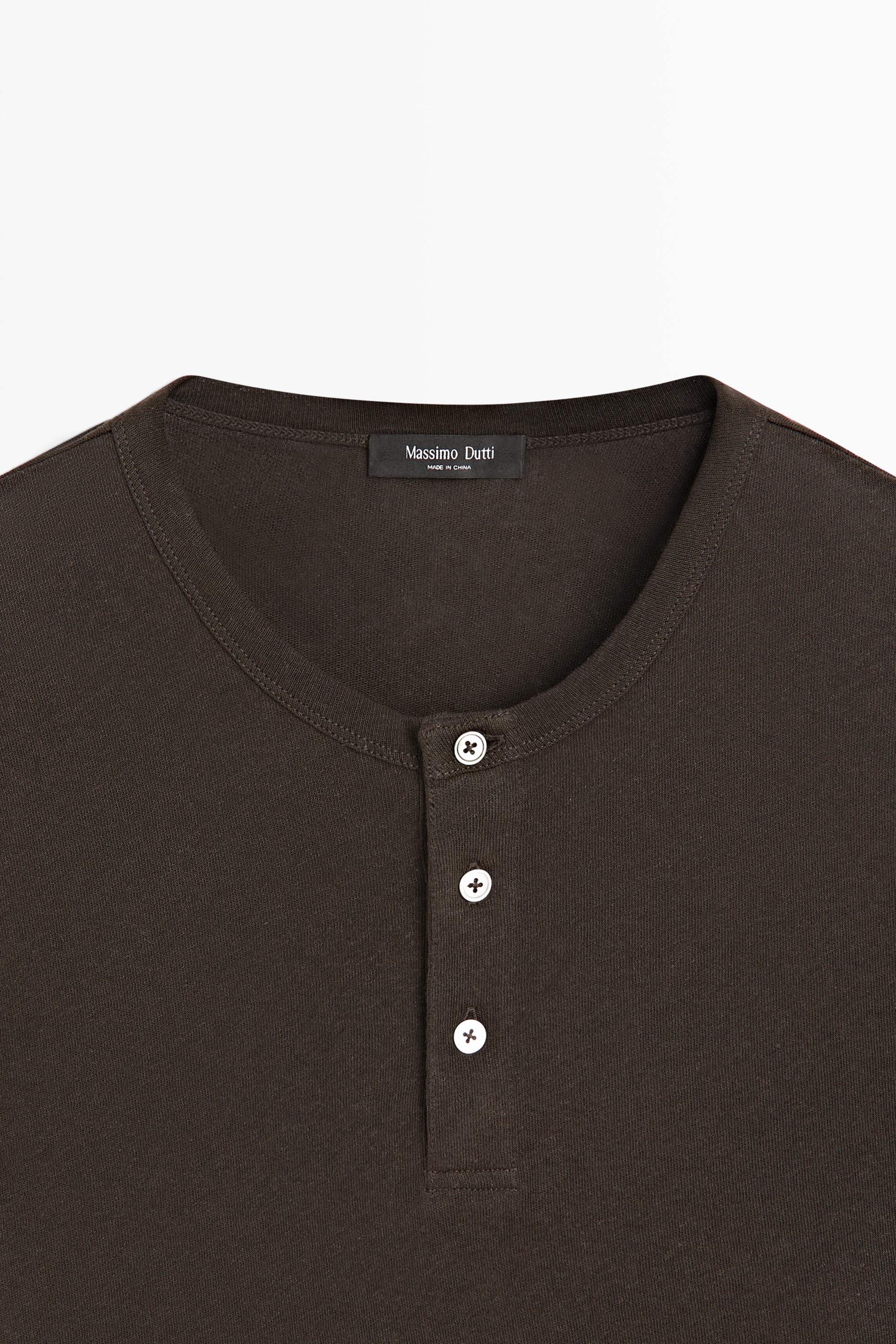 Long sleeve henley neck T-shirt — BROWN