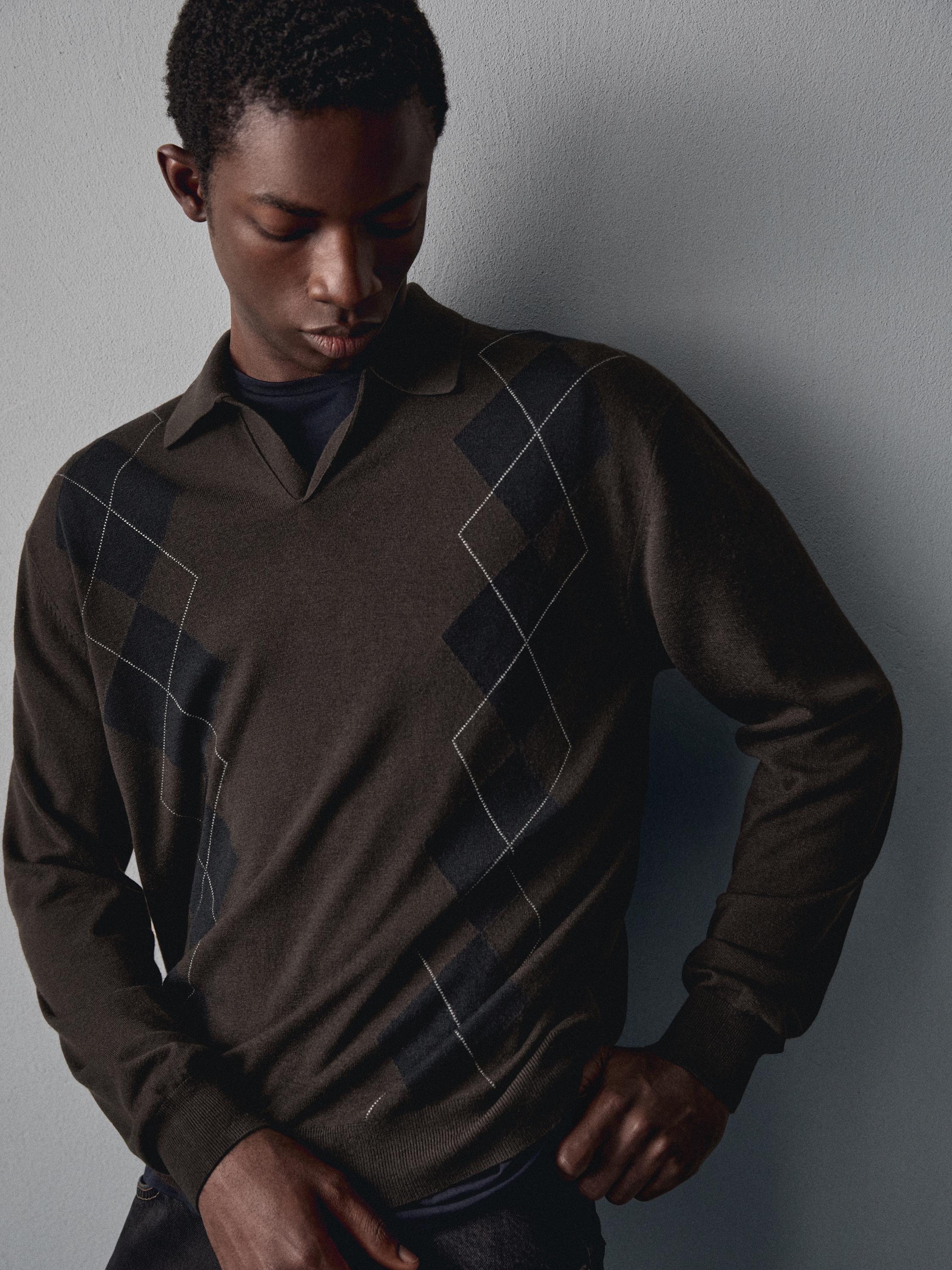 Wool blend argyle knit polo sweater — BROWN