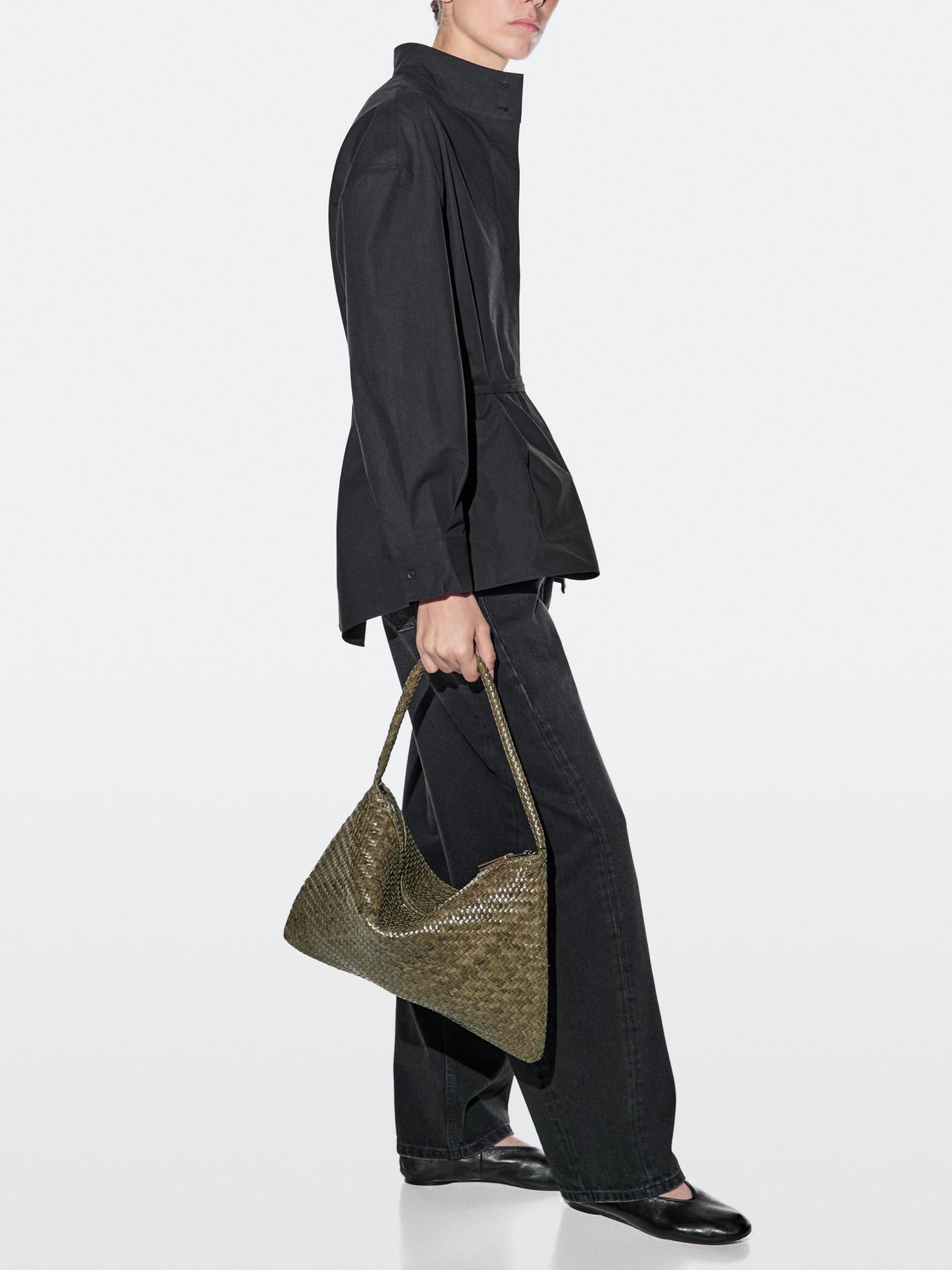Mid-sized braided leather shoulder bag — KHAKI