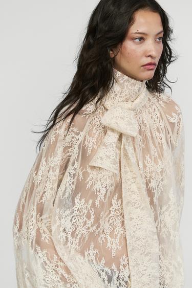 Flowing lace blouse with tie — Beige 5