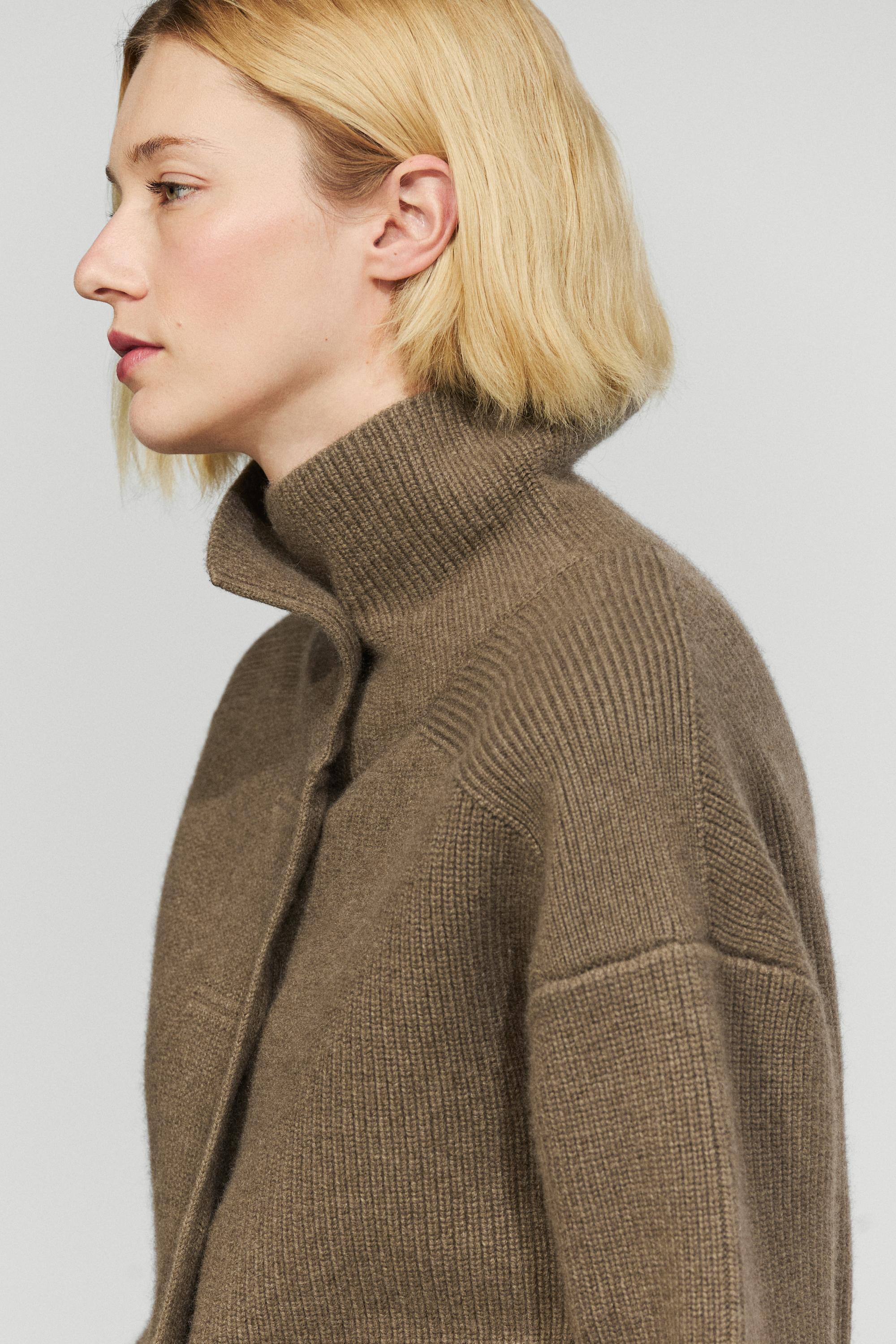 100% cashmere cross-over knit cardigan — KHAKI