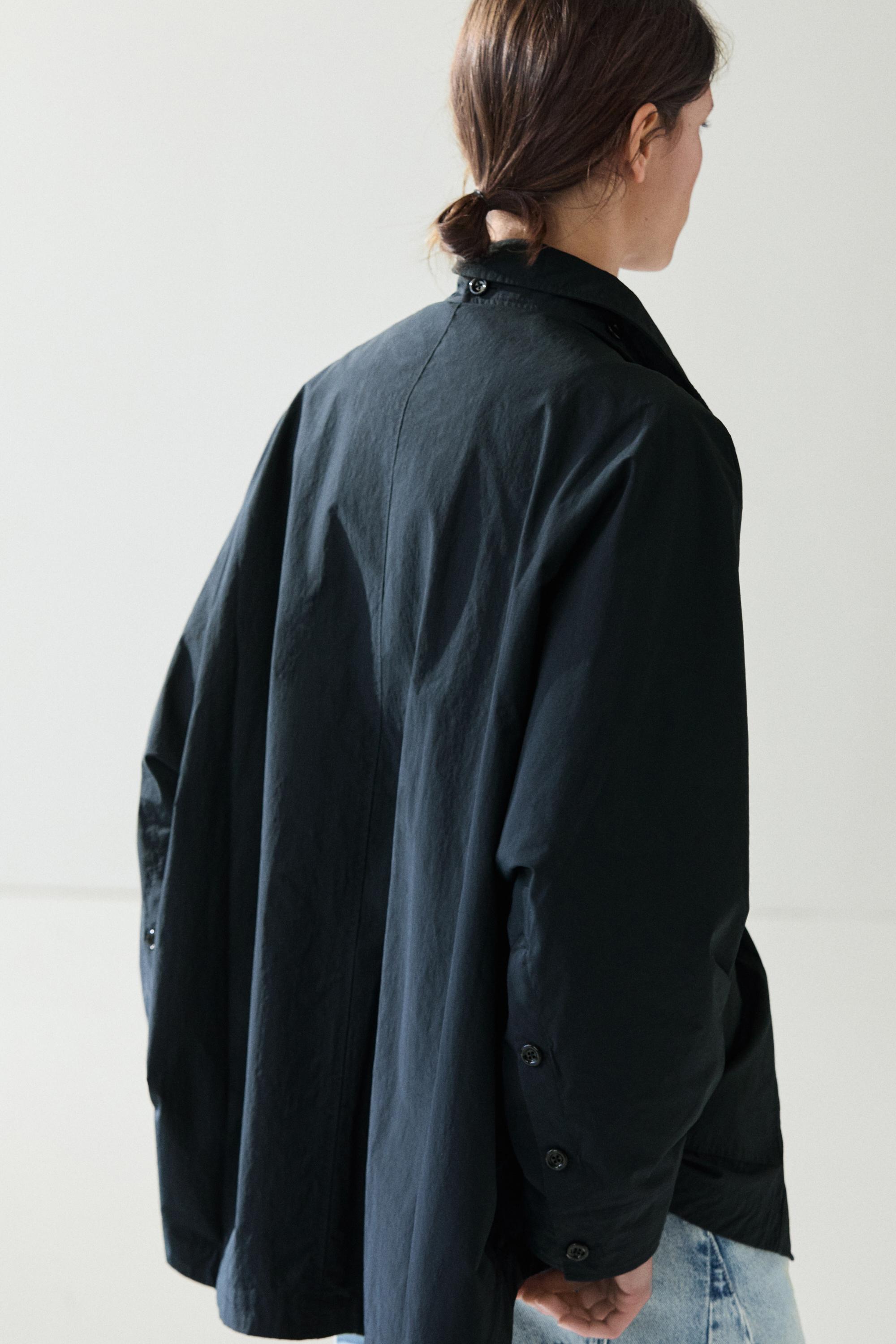 Jacket with buttoned collar strap — DEEP BLUE