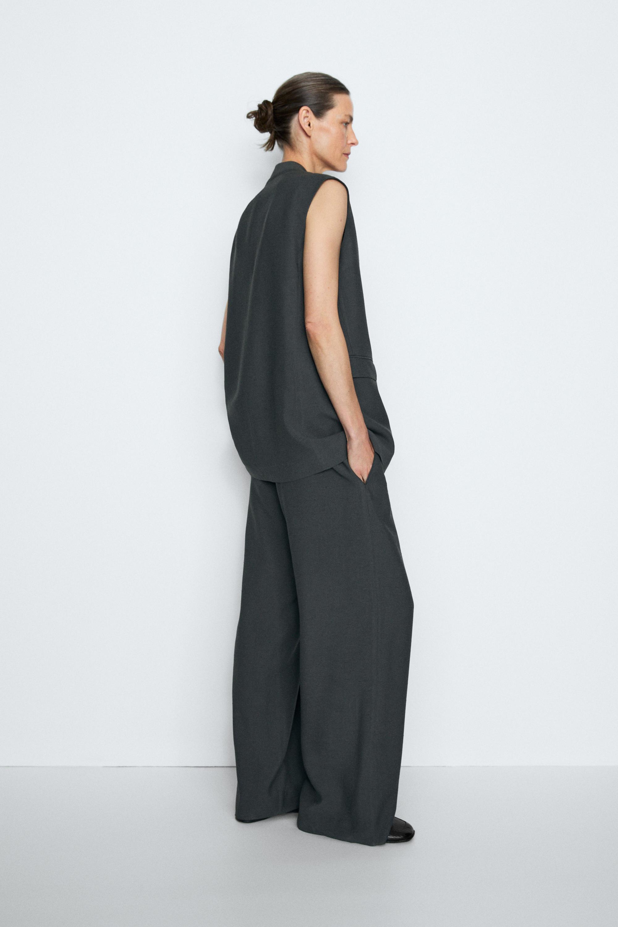 V-neck vest total look - STUDIO