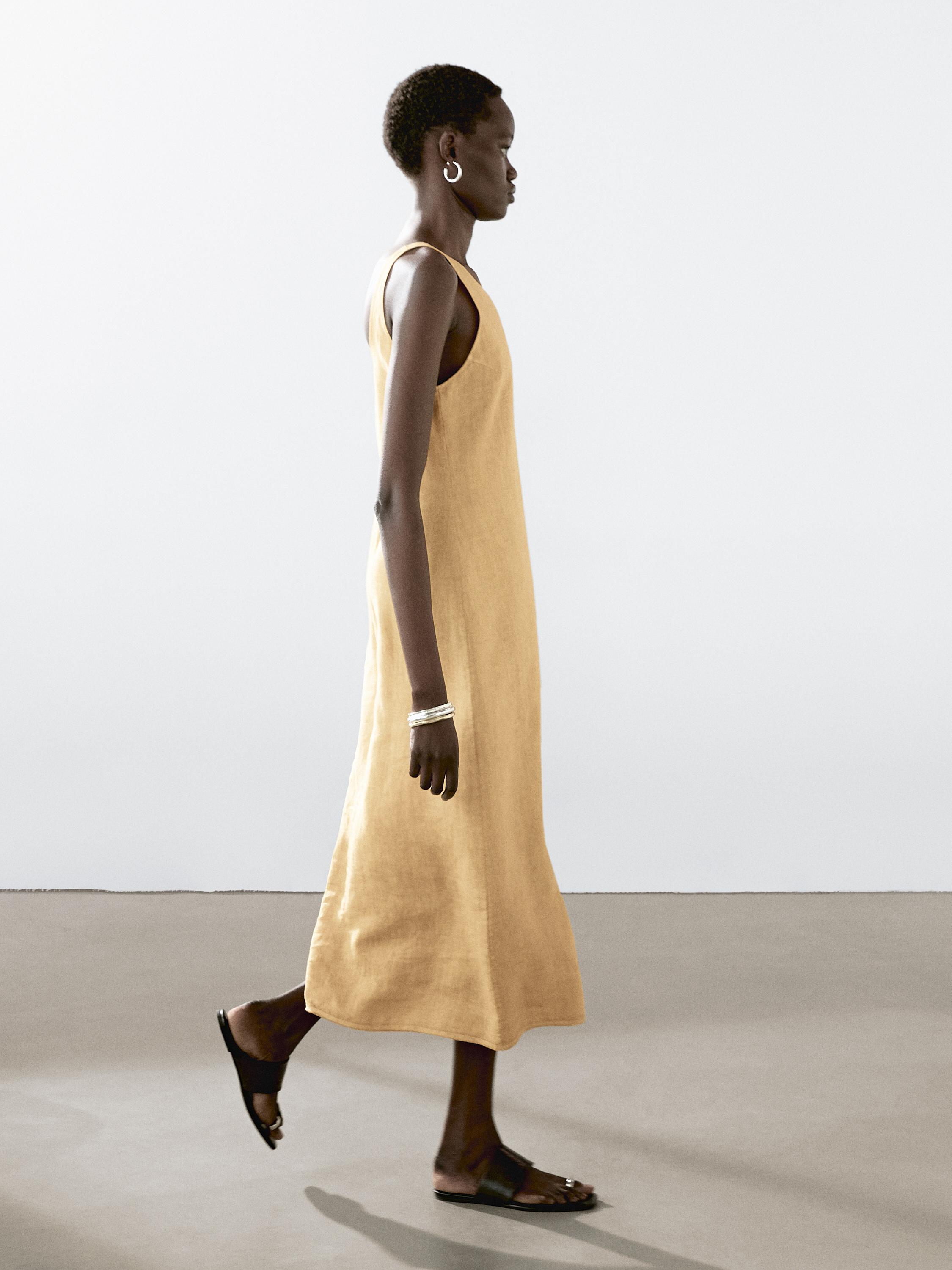 فستان ميدي كتان 100% بياقة هالتر