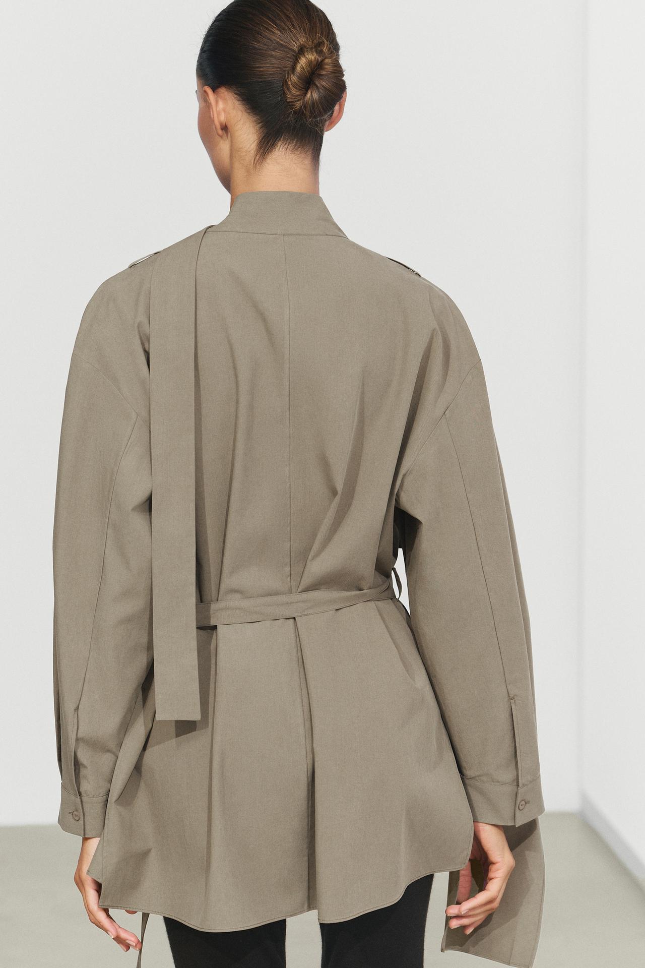 Long flowing cotton-blend blouse with belt — Greyish green
