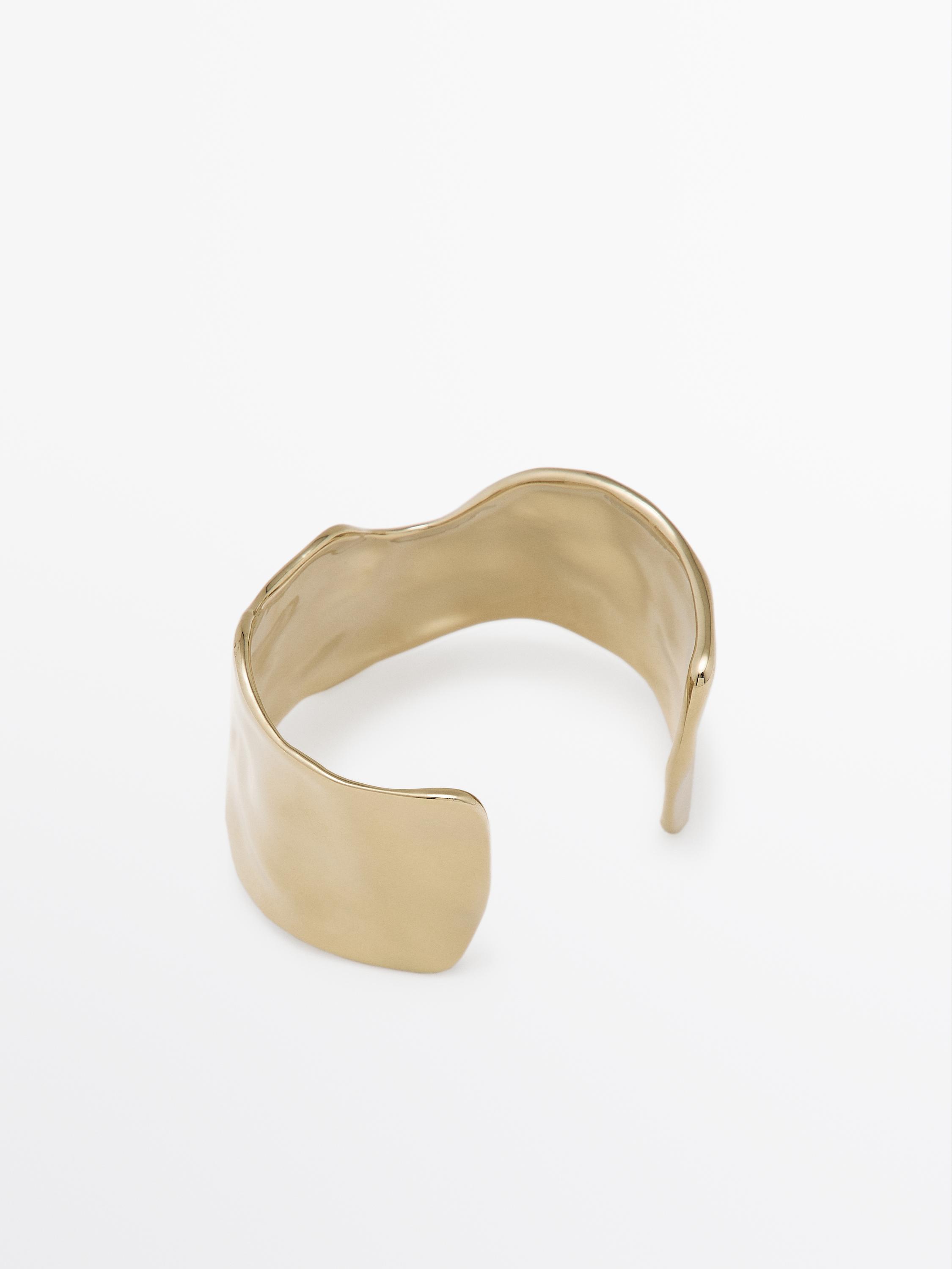 Irregular wide bracelet