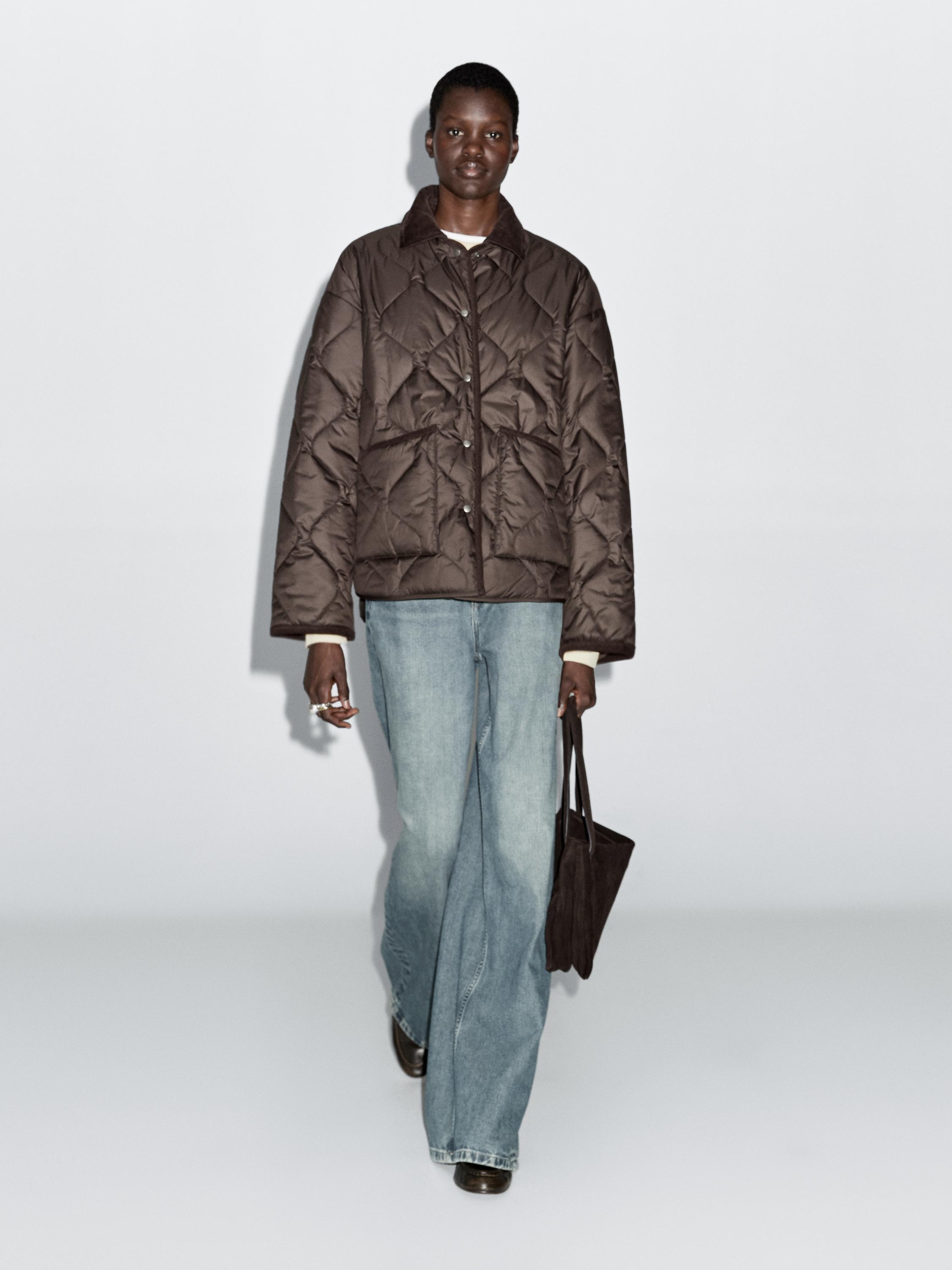 Chaqueta shiny acolchada detalle pana water repellent · Burdeos · Prenda Exterior Tejido Massimo Dutti