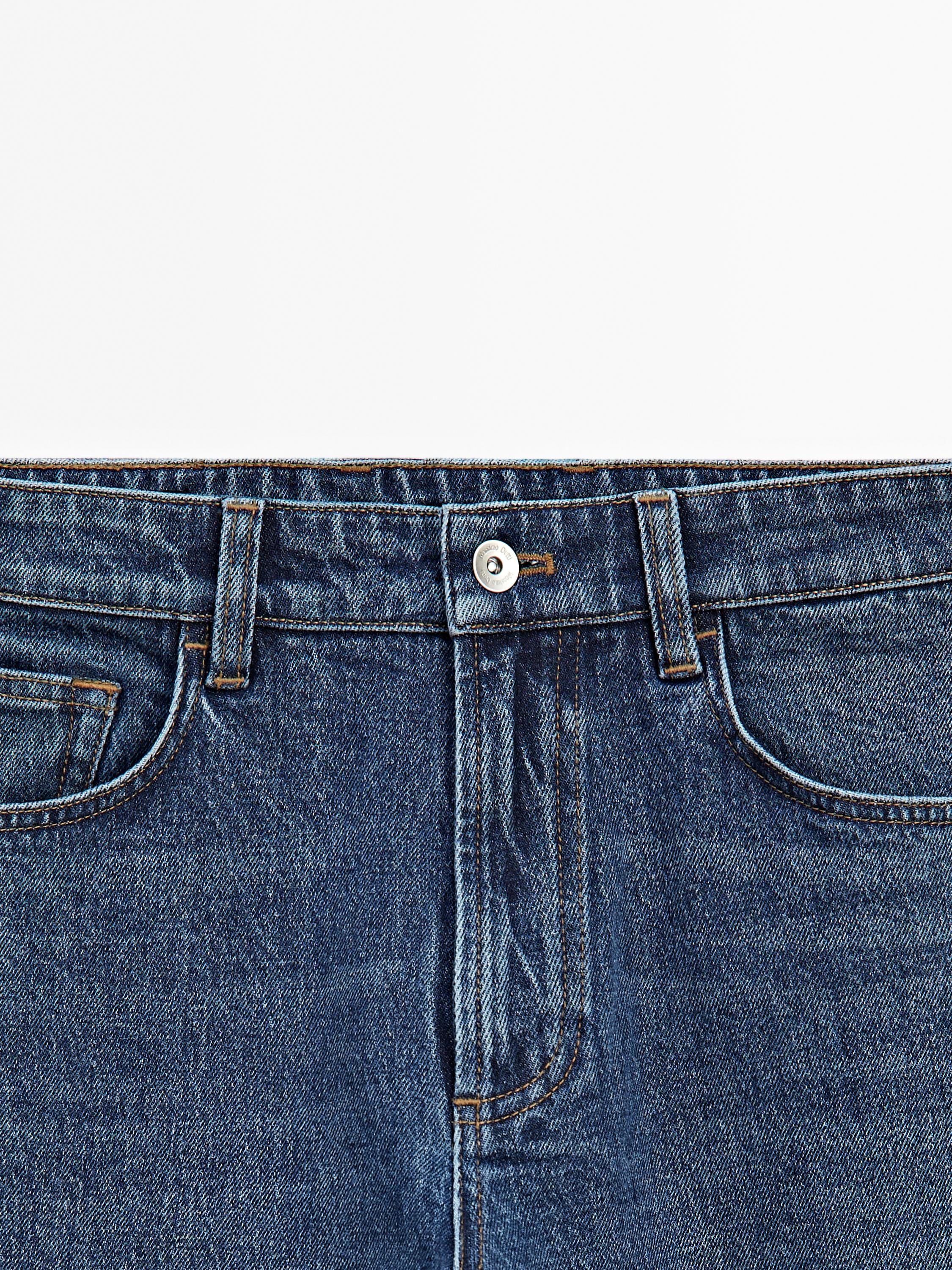 Tapered fit jeans