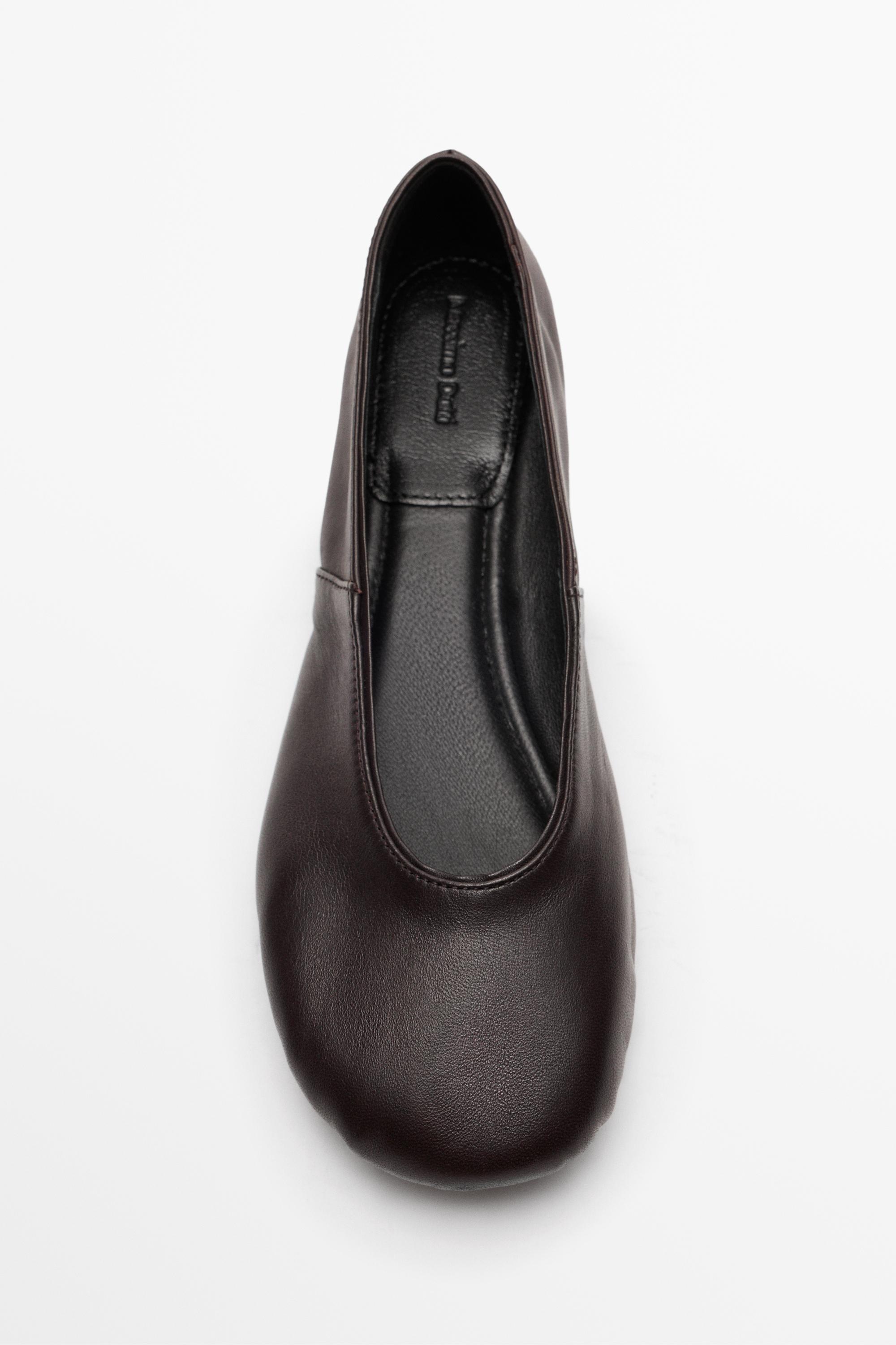 Soft leather ballet flat