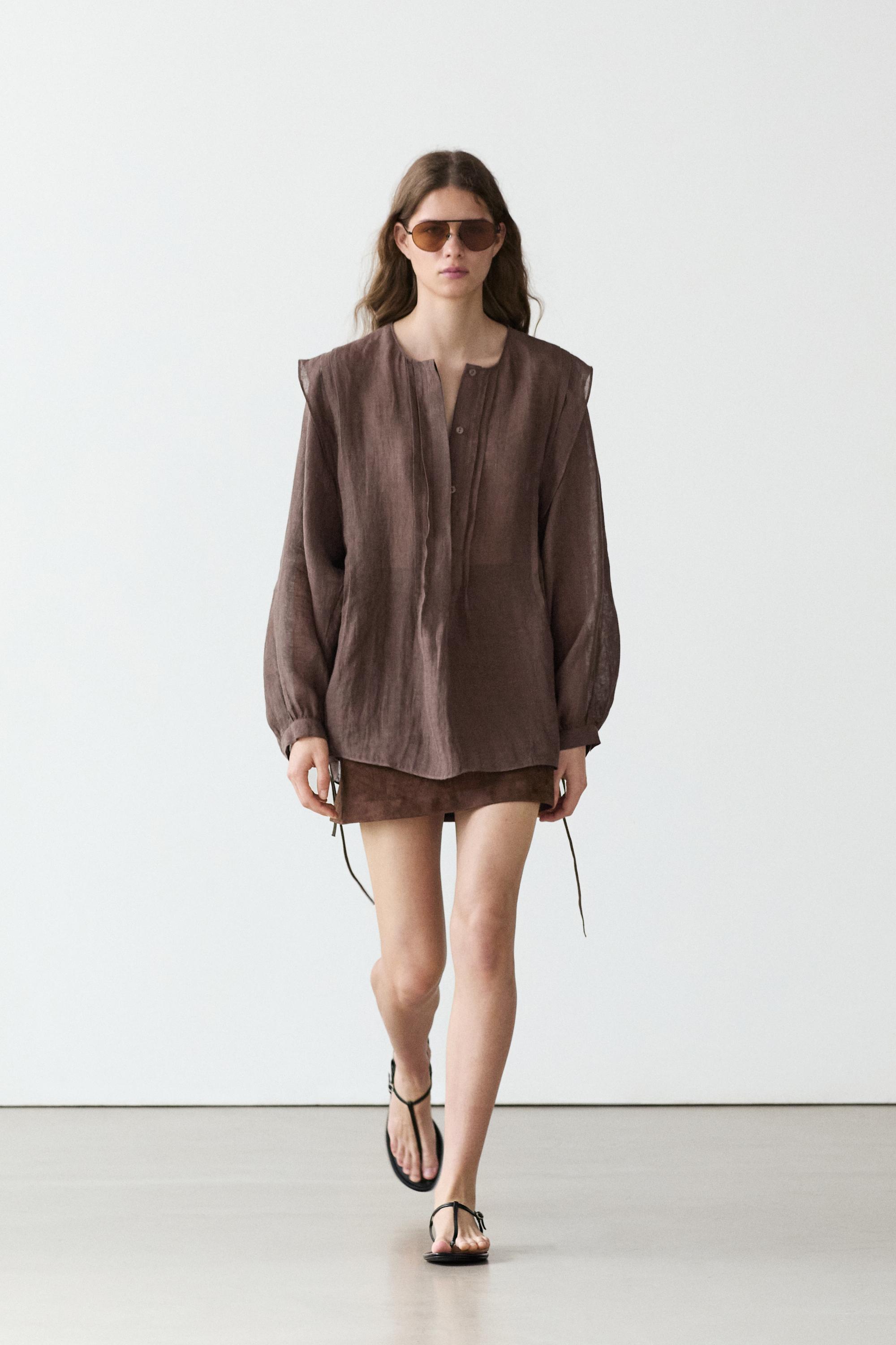 Flowing oversize linen blouse with ruffles — BROWN