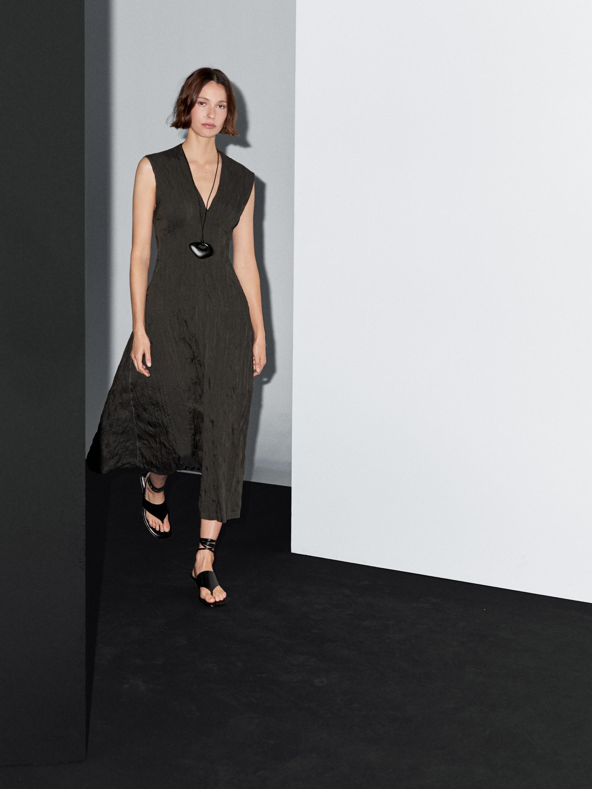 Robe Longue Plissée Effet Froissé - Vert Intense - Xs - Massimo Dutti - Femme