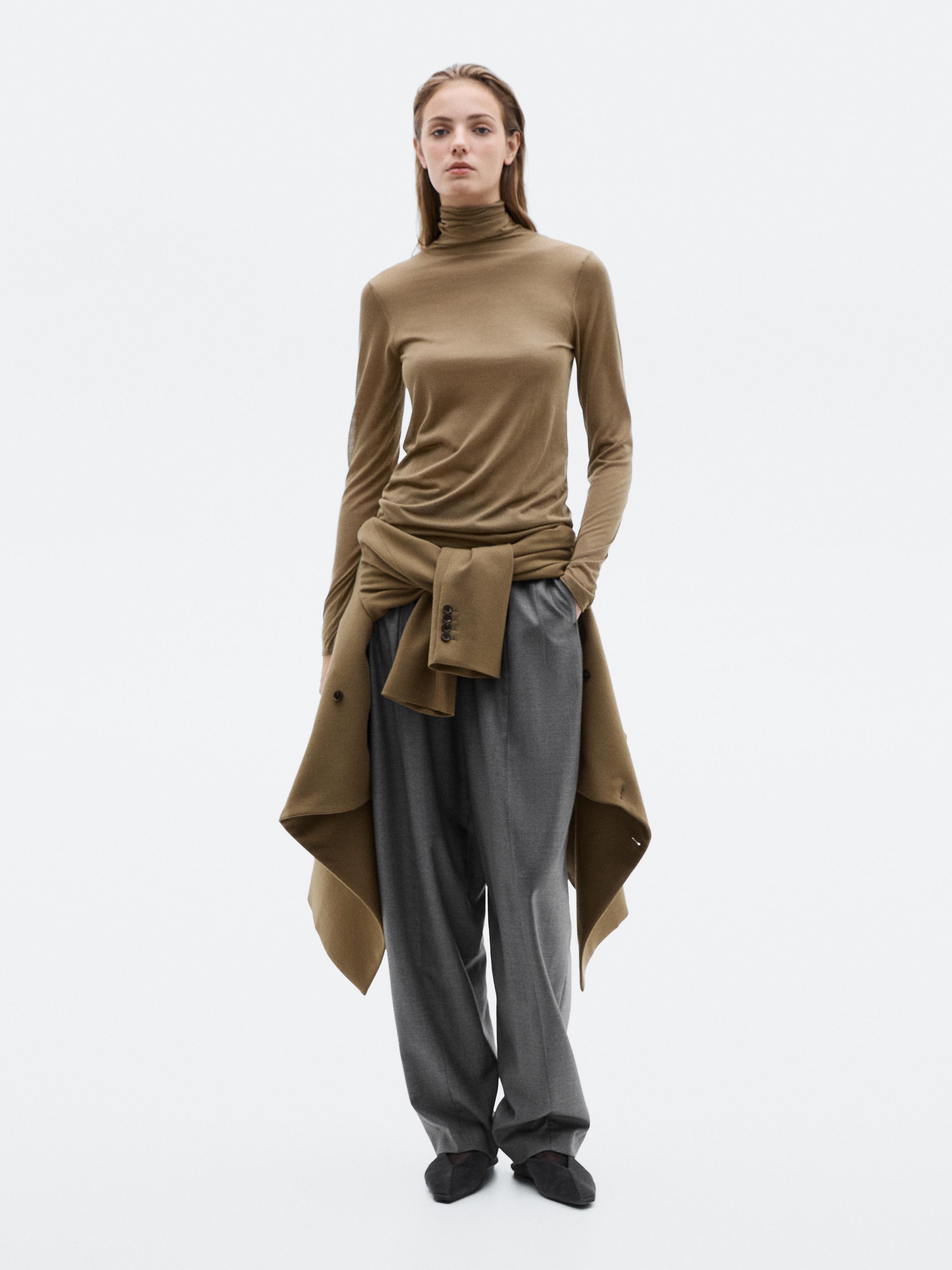 Strickpullover aus extrafeiner 100 % Seide mit Stehkragen – LIMITED