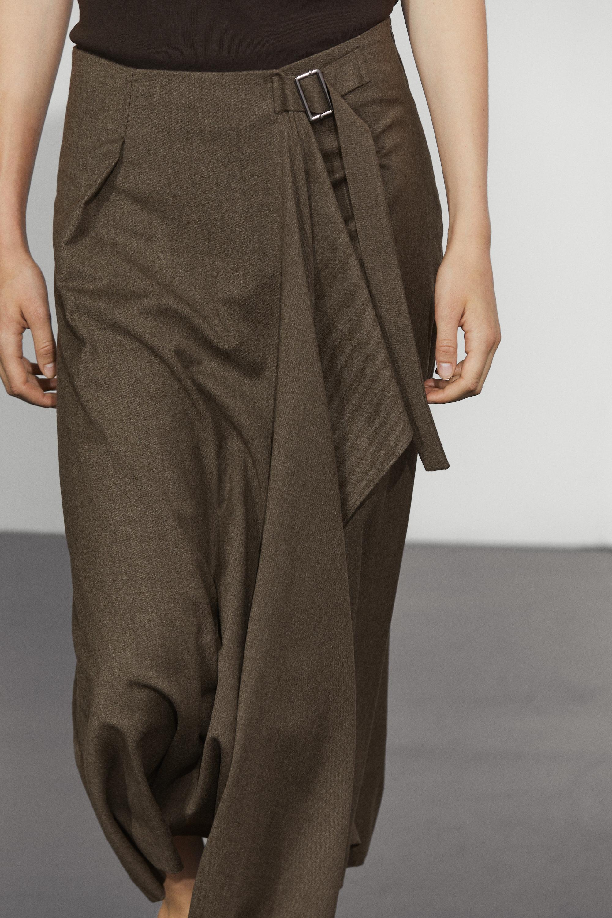 Buckle detail midi skirt — MOLE BROWN
