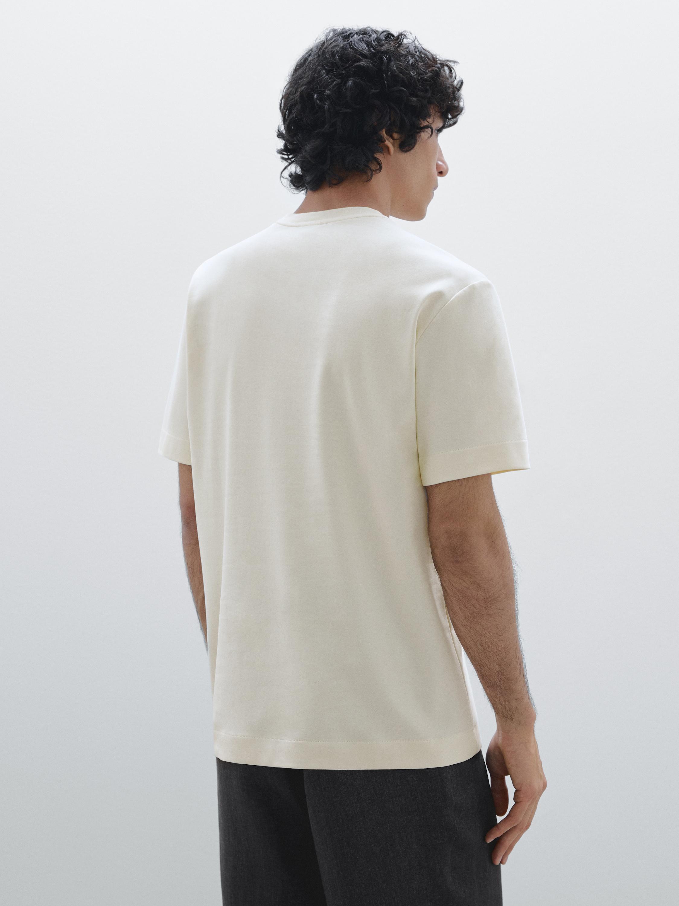 100% cotton T-shirt with seam detail