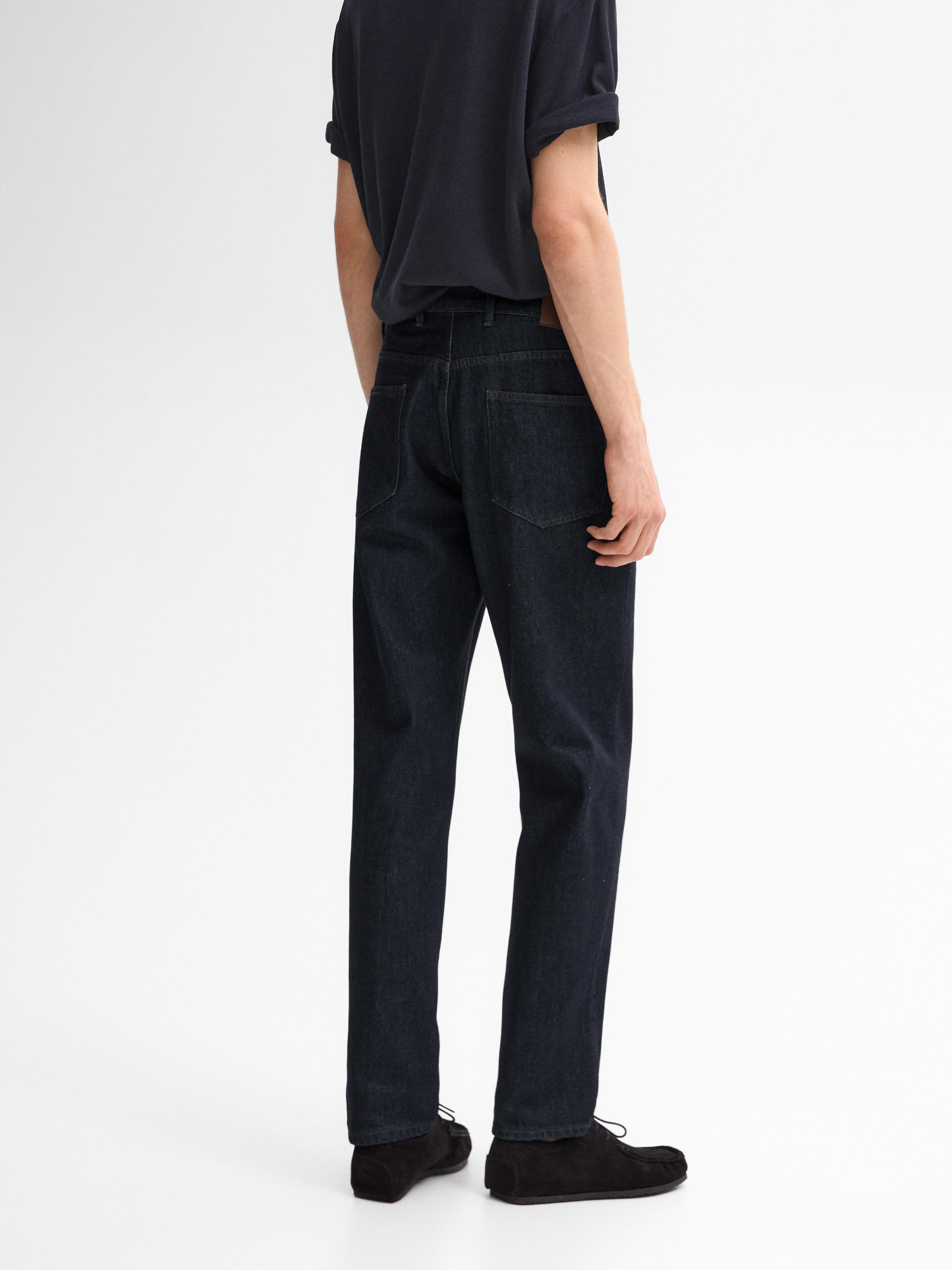 Tapered fit jeans