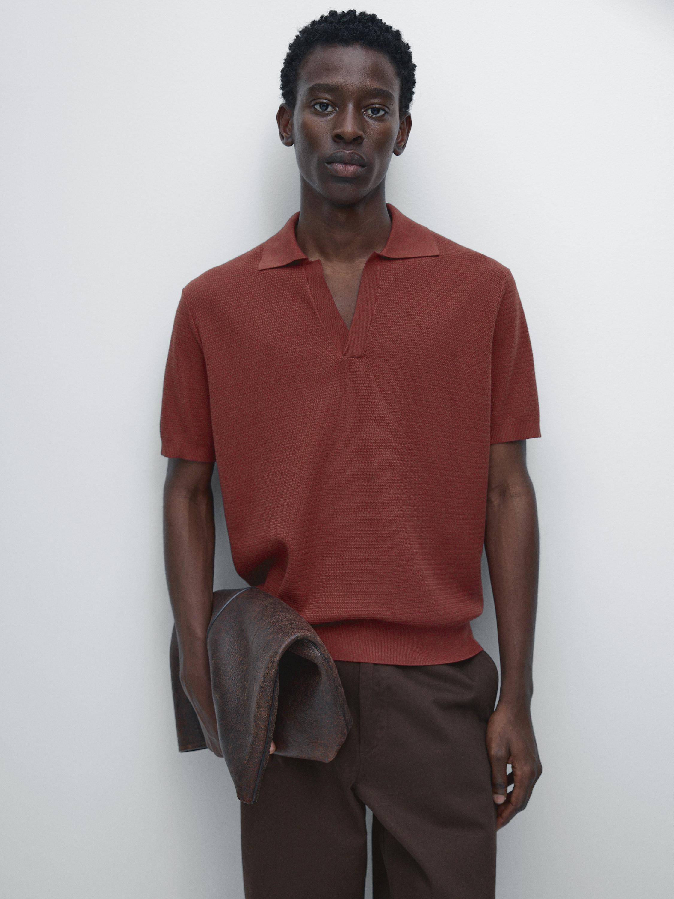 Polo punto cuello pico