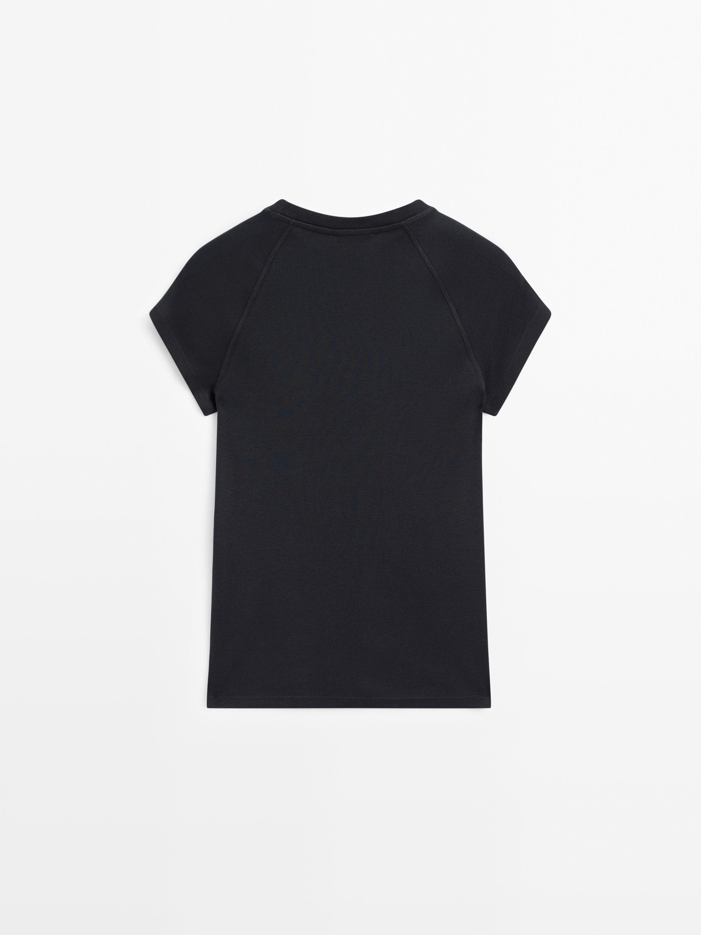Slim fit raglan sleeve cotton T-shirt