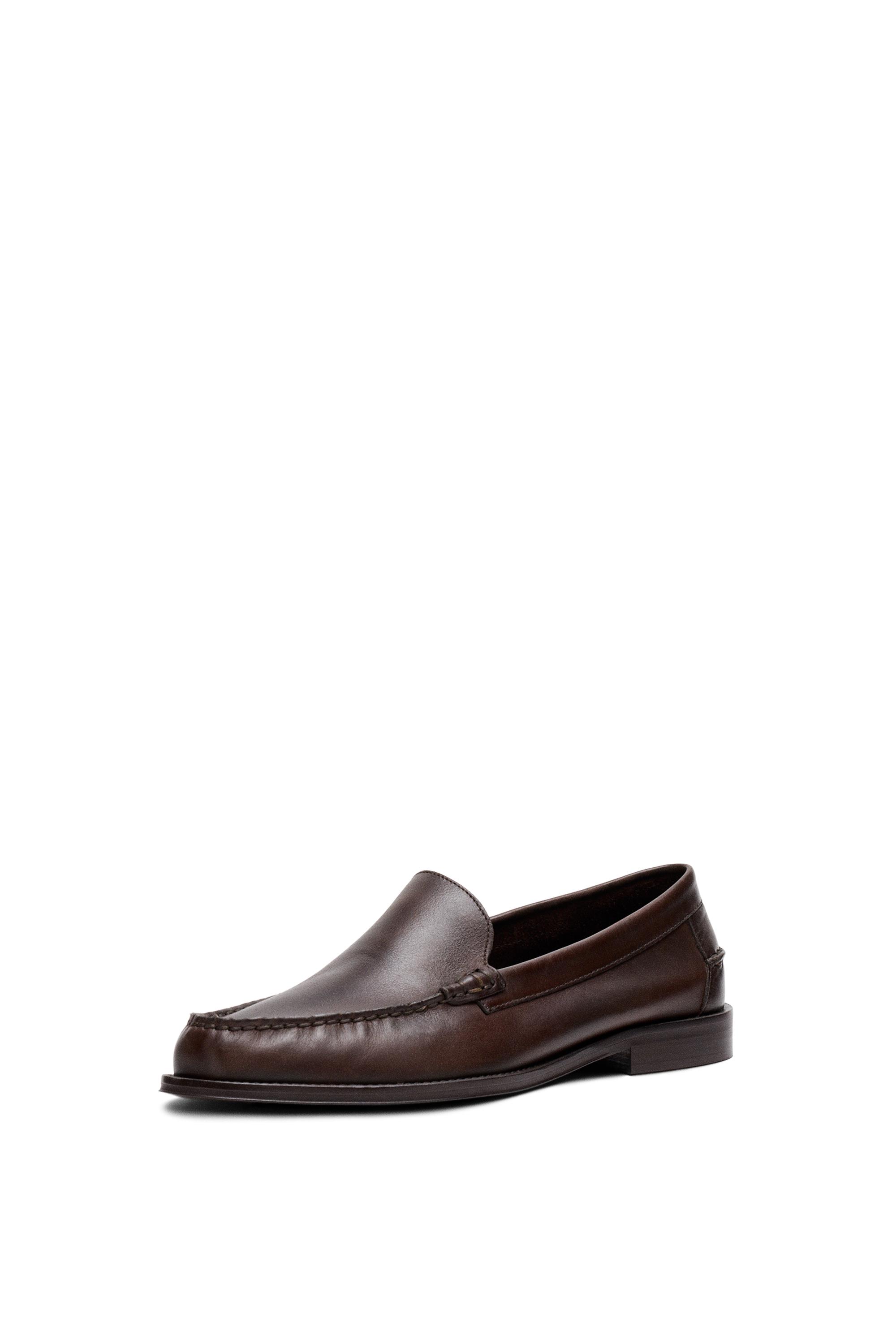 Oiled leather loafers — TAN