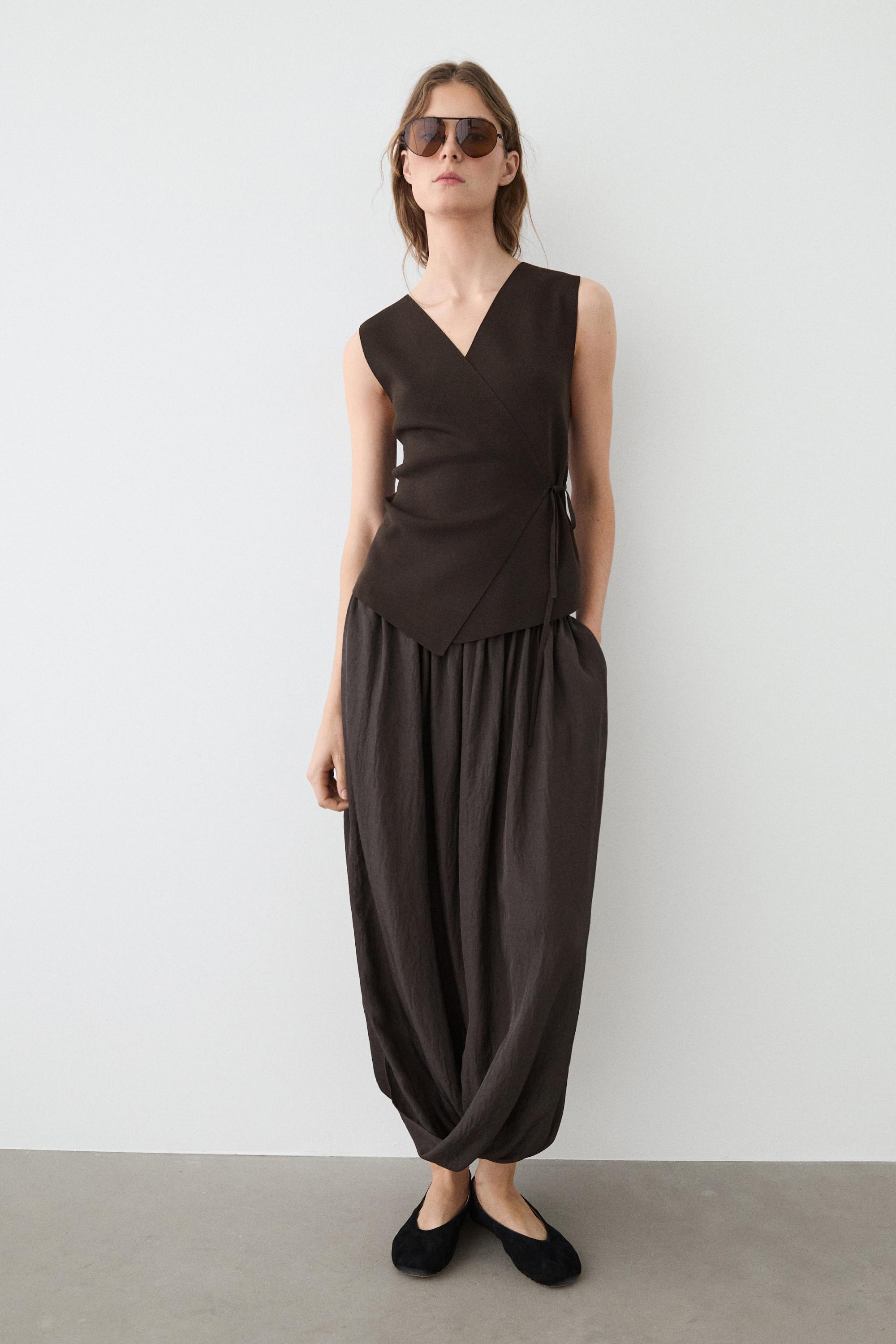 Crossover knit vest with tie detail — BROWN