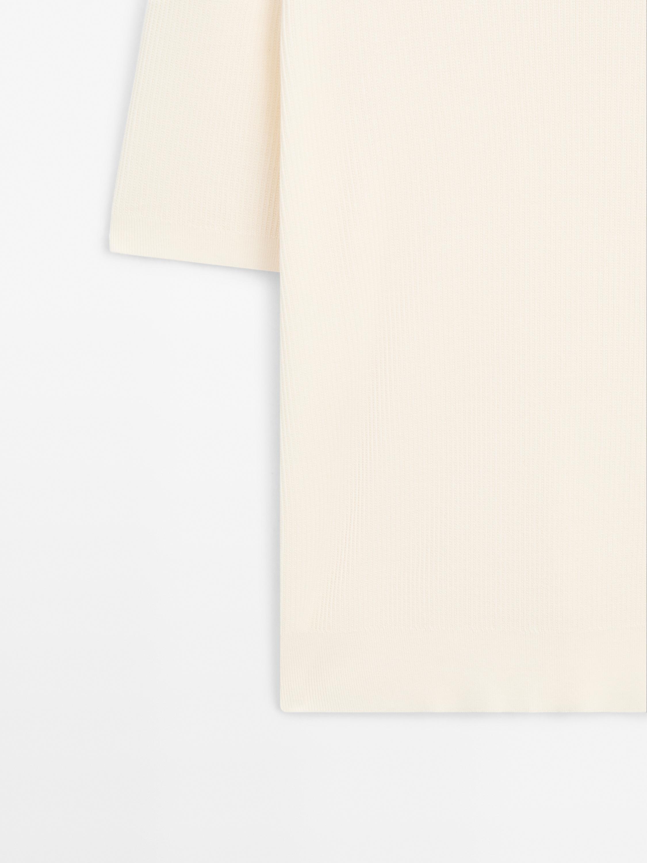 Textured knit short sleeve T-shirt