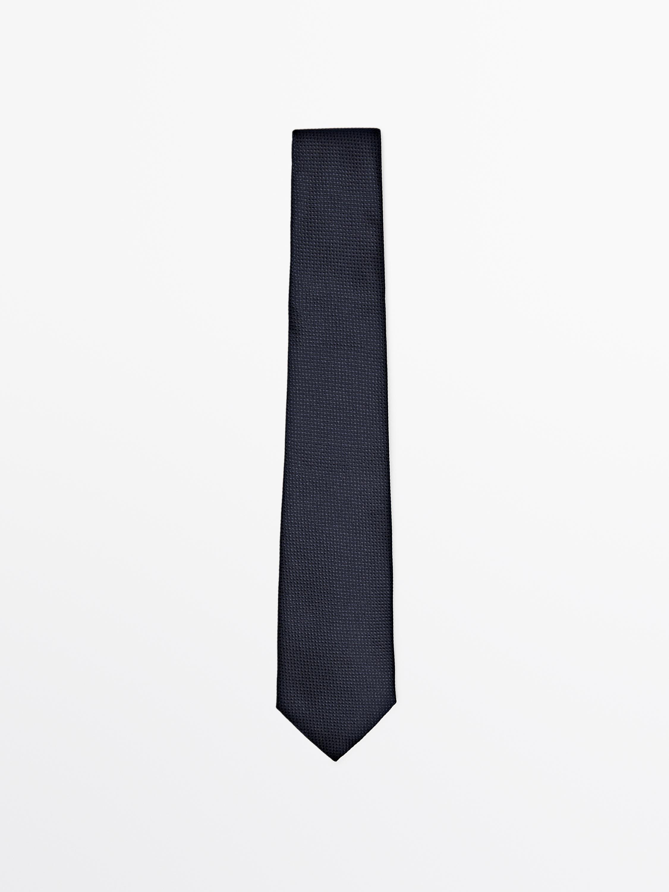 100% mulberry silk tie