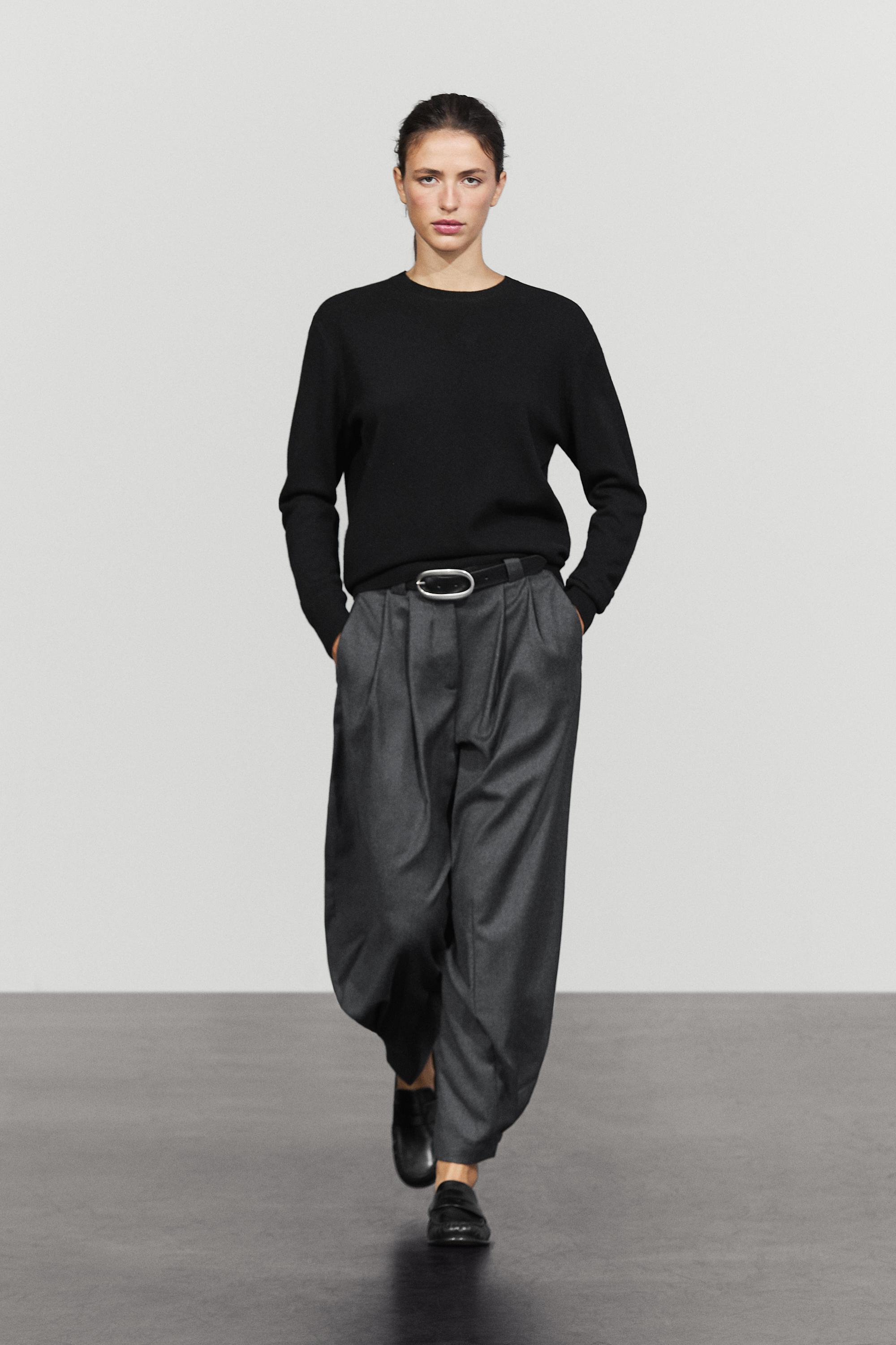 Wool blend knit sweater with round neck