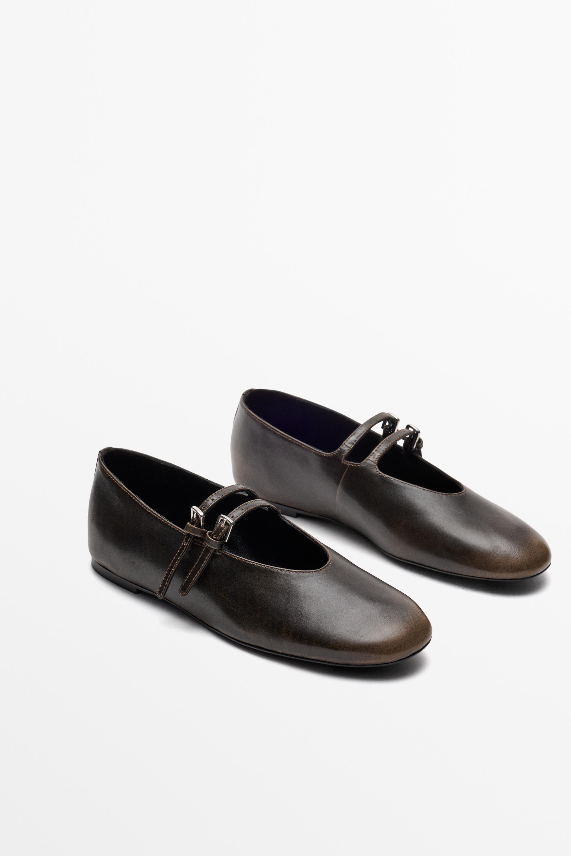 Double-strap leather ballet flat