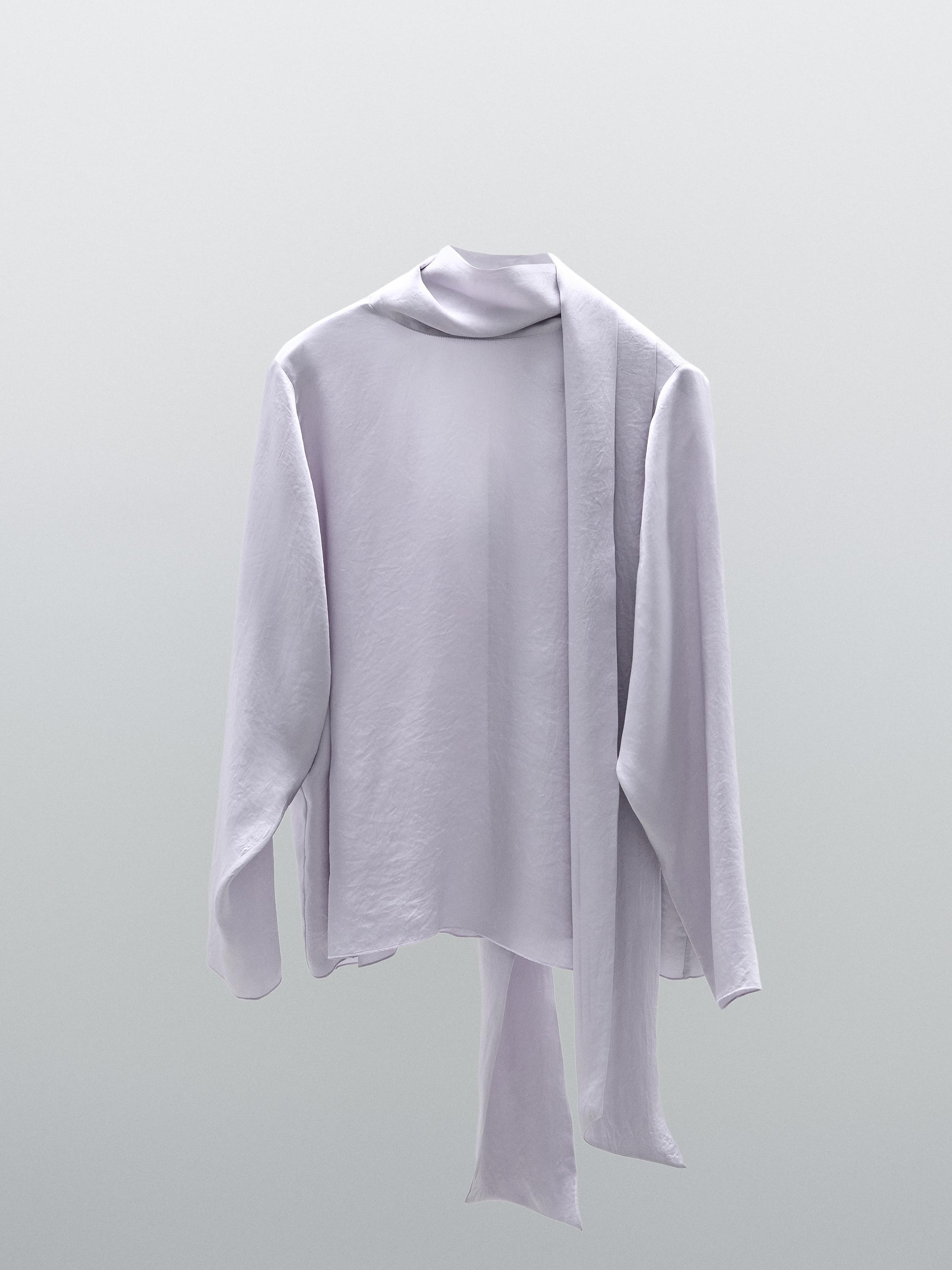 Blusa fluida com decote nas costas - Studio