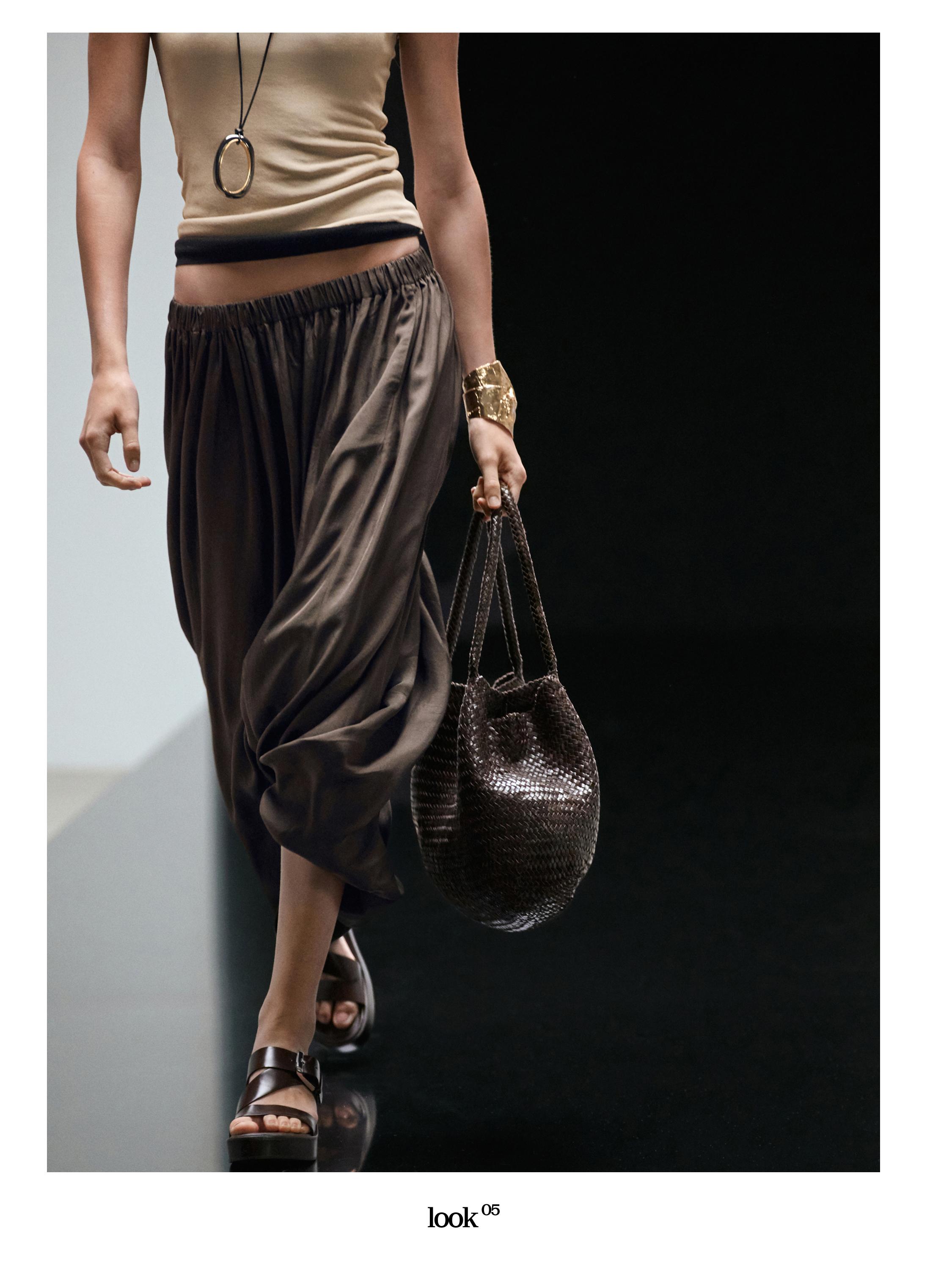 Medium braided nappa leather tote bag — BROWN