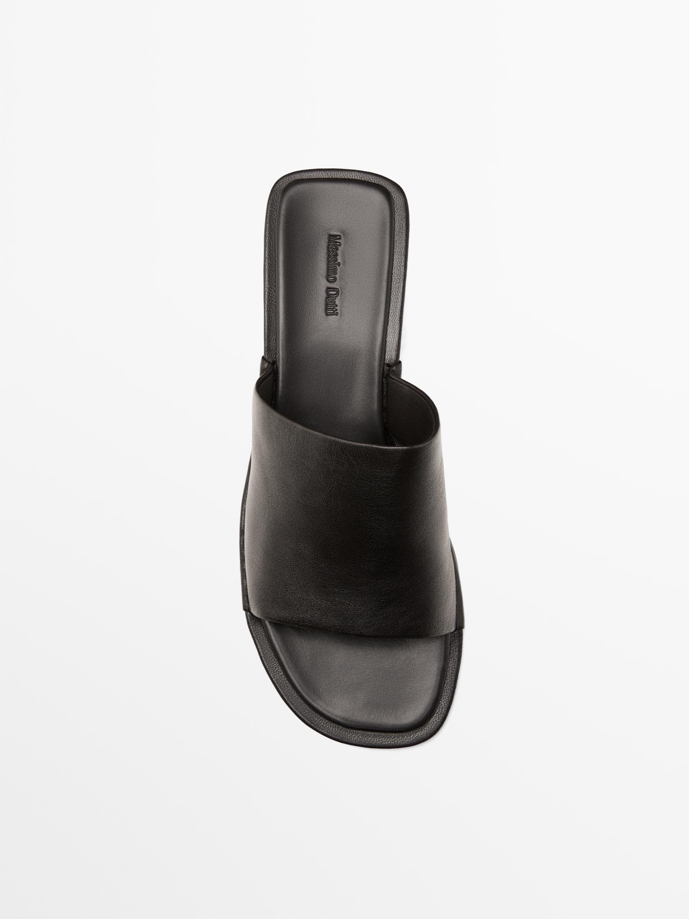 Weiche Absatzsandalen