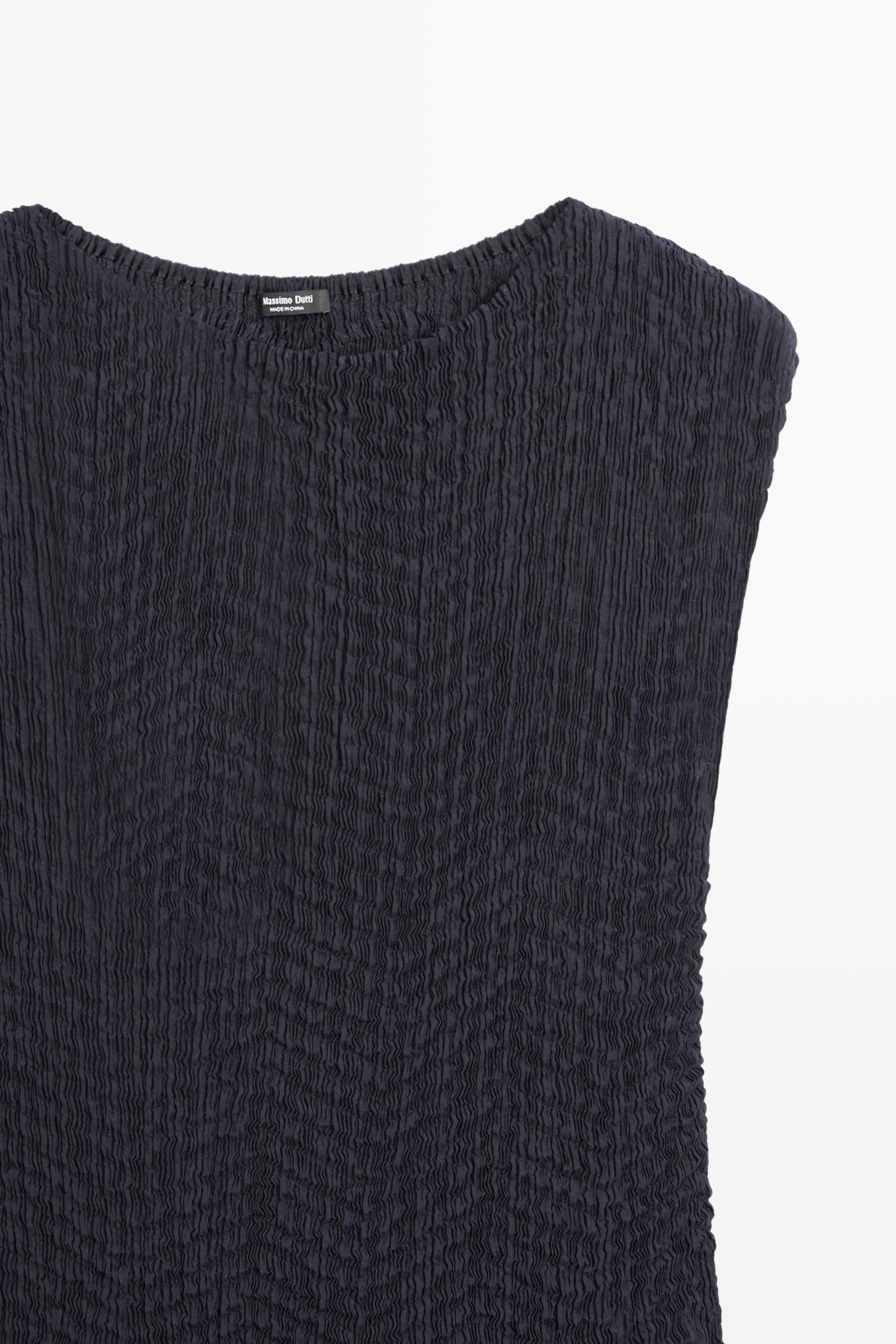 Long flowing dress with gathered detail — DARK NAVY