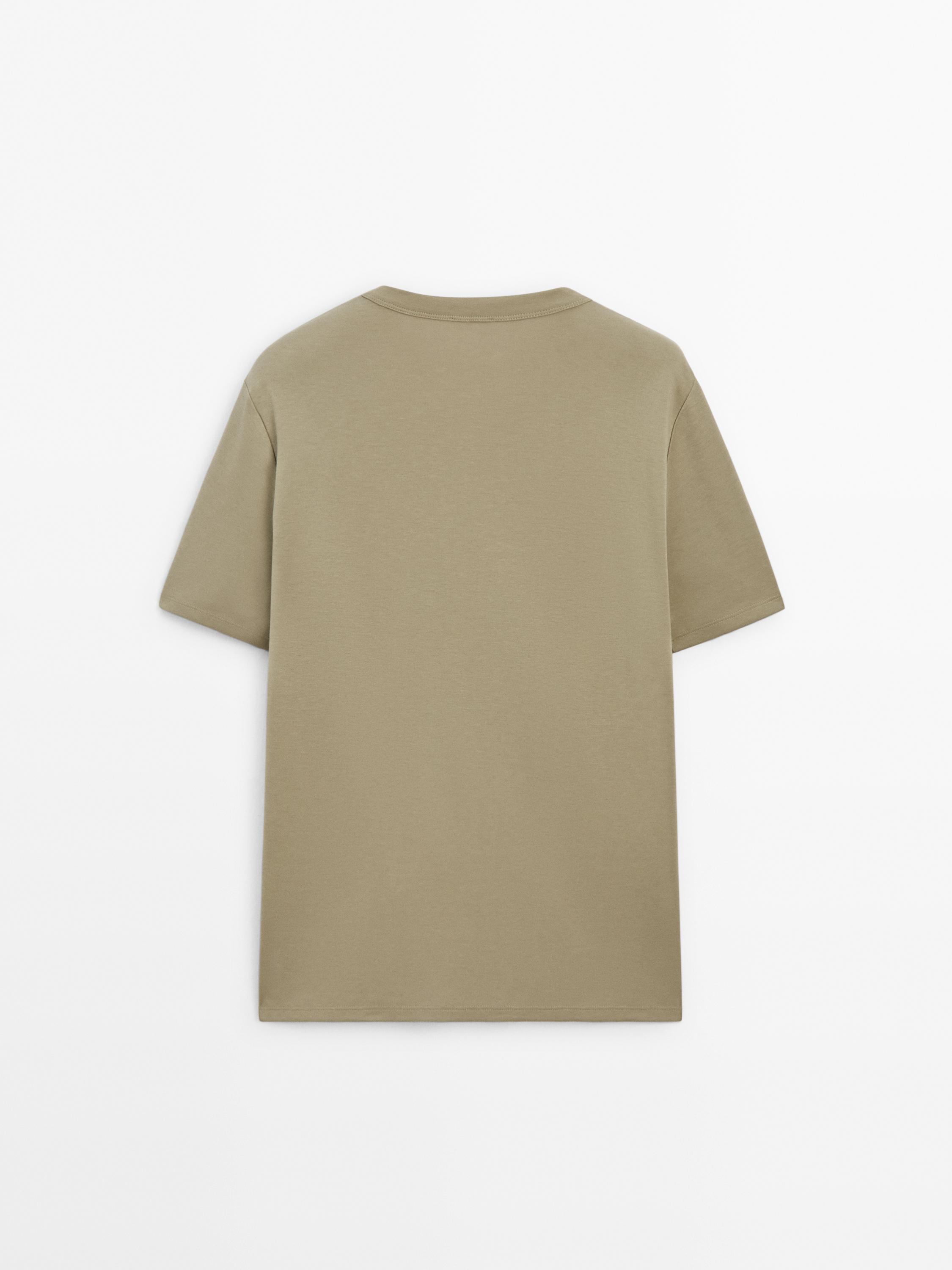 Short sleeve cotton blend T-shirt