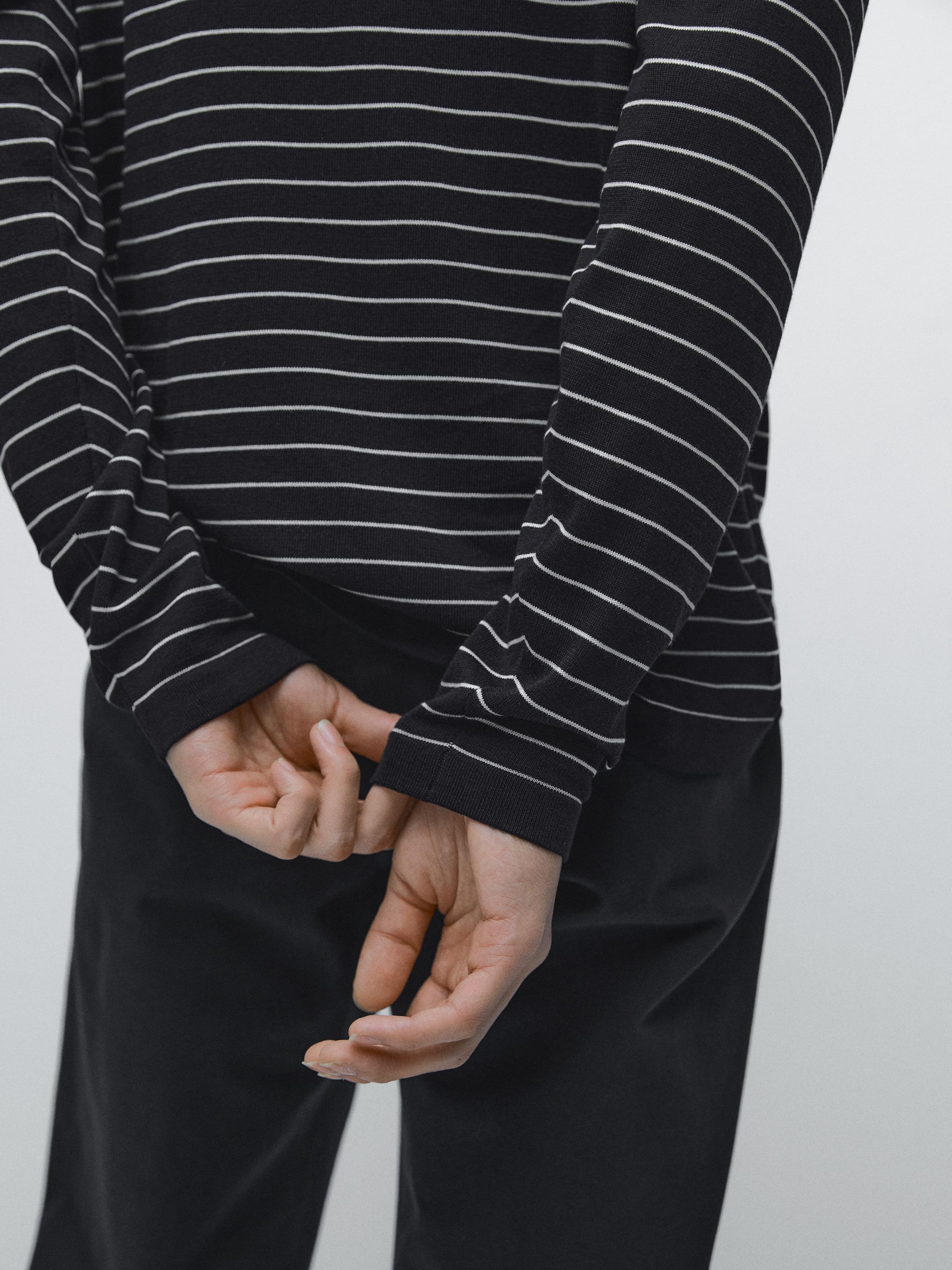 Striped crew neck sweater — NAVY BLUE