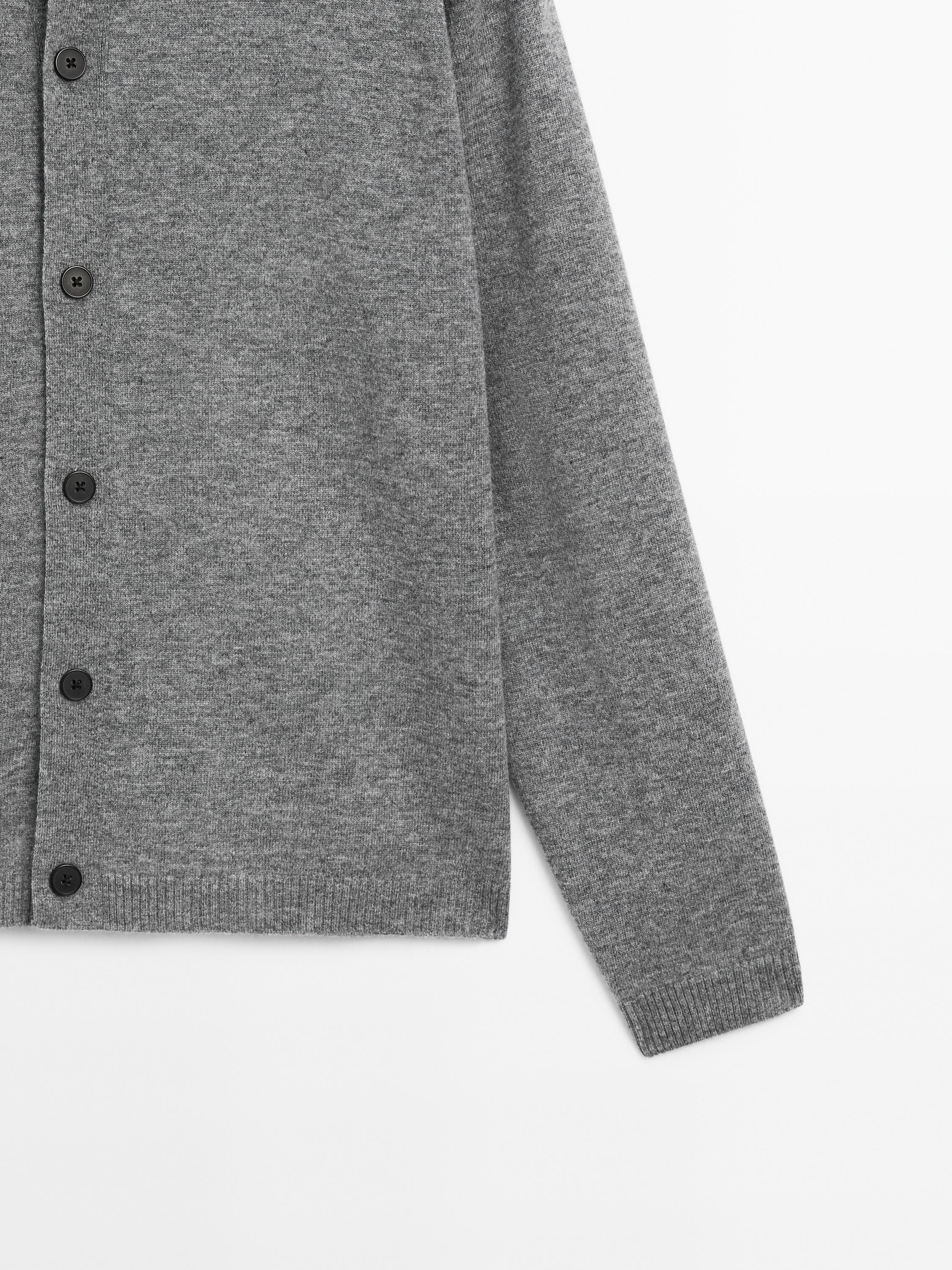100% wool knit cardigan with buttons