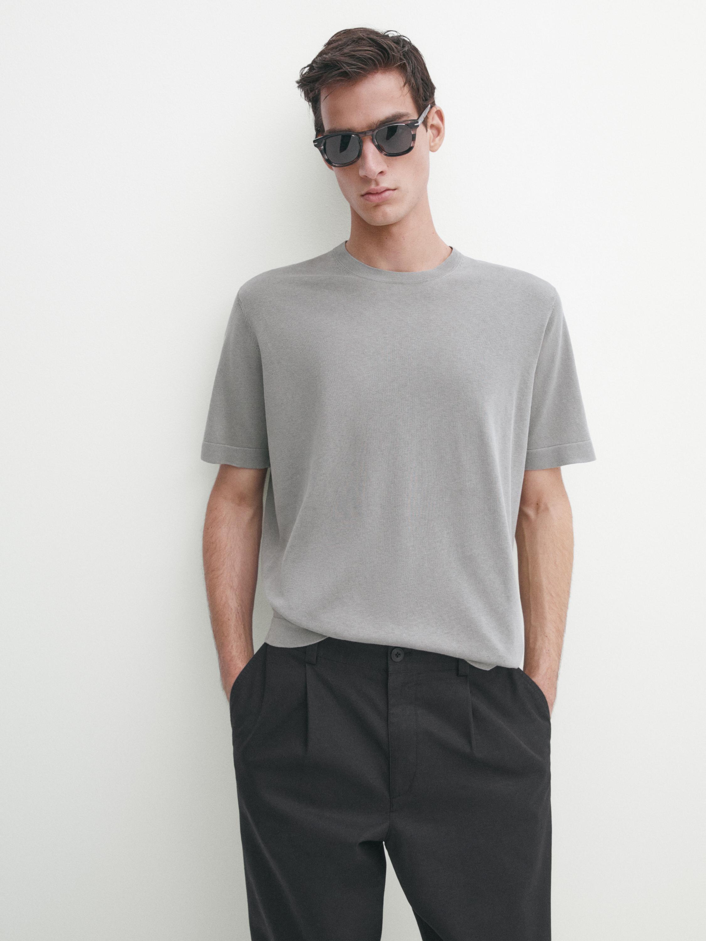 Knit crew neck T-shirt with short sleeves