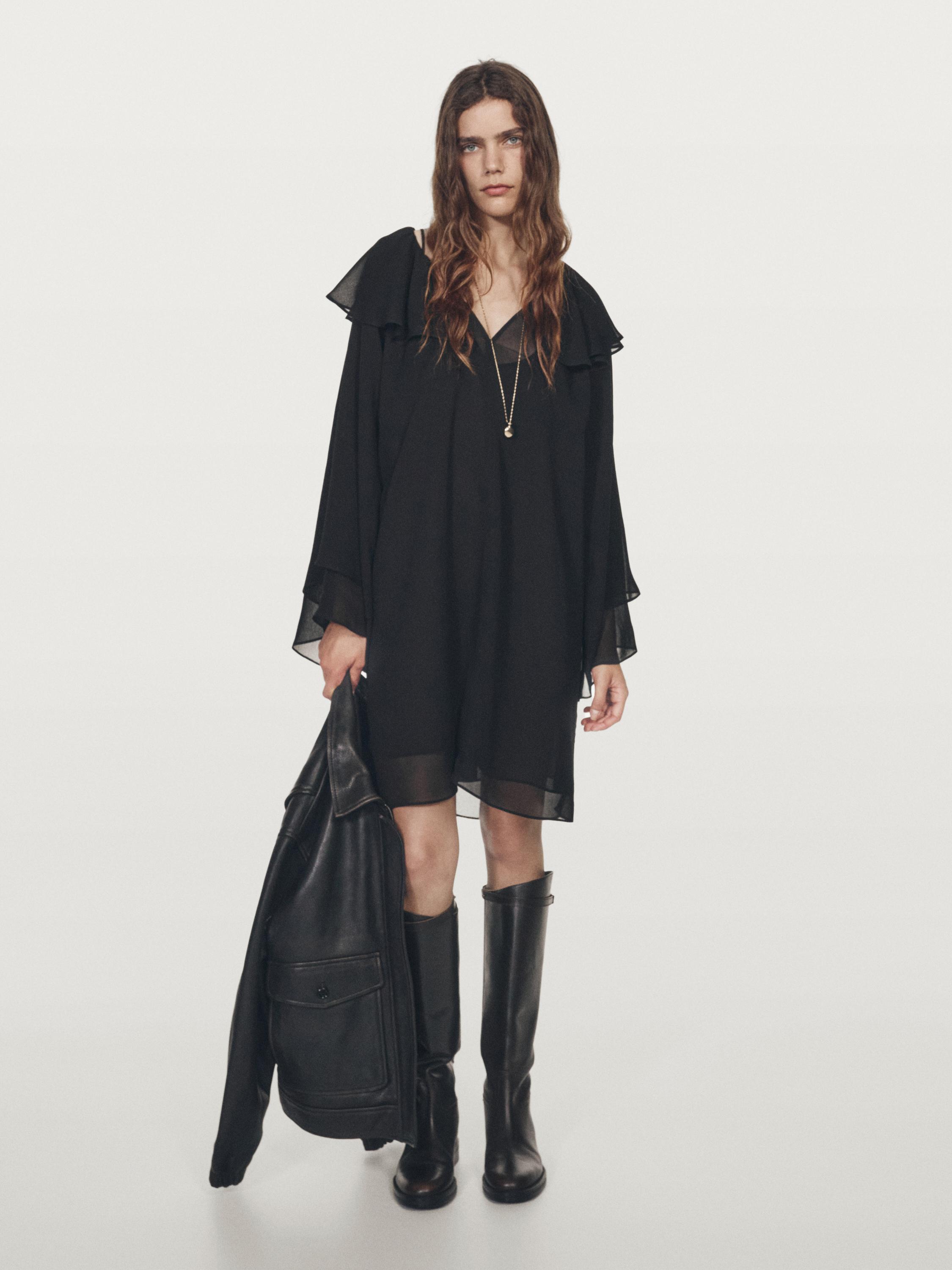 Robe courte à volants