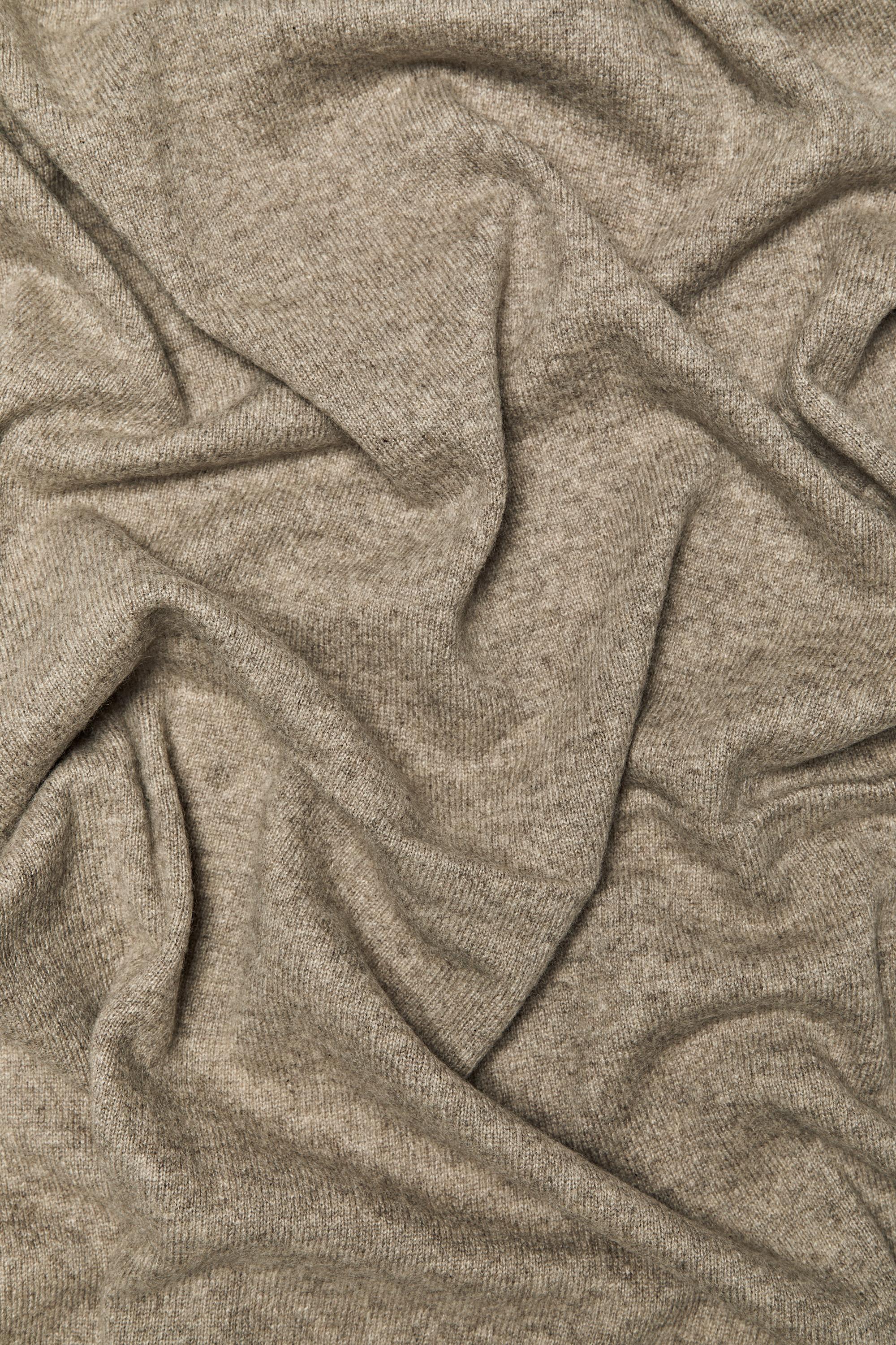 100% Cashmere Scarf — MINK