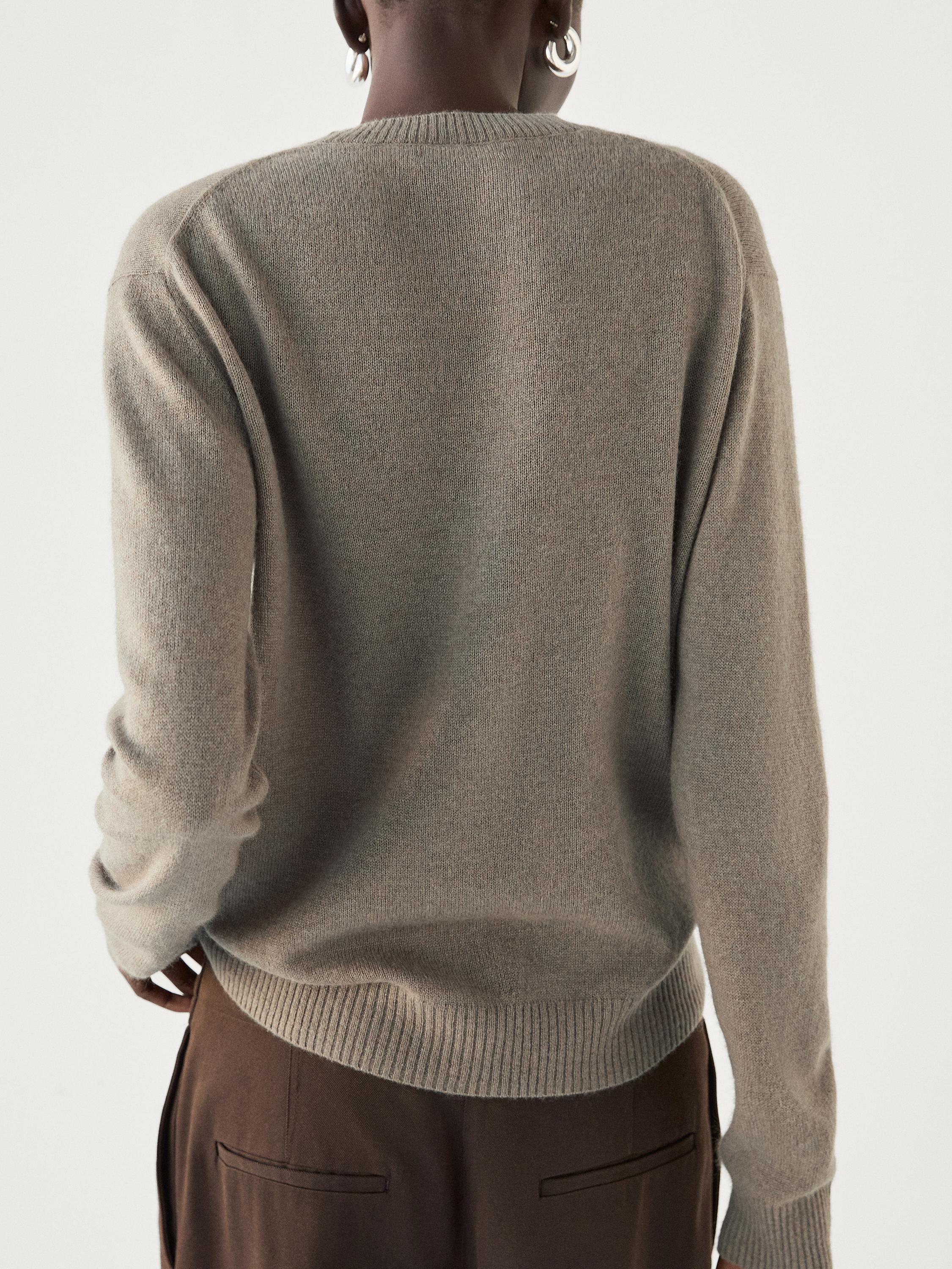 100% cashmere knit sweater