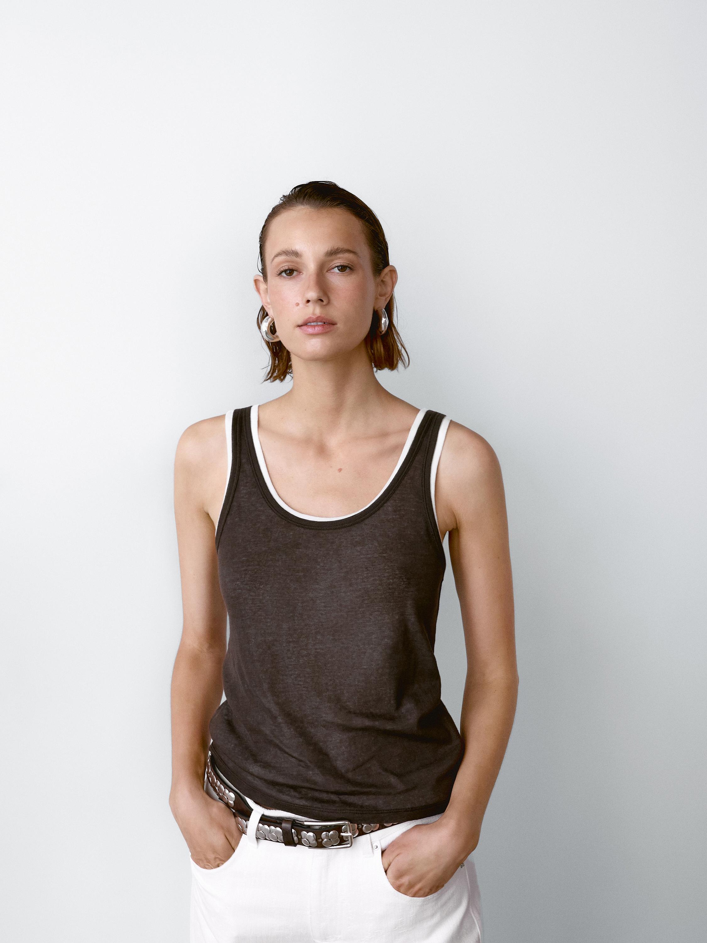 100% cotton double-strap T-shirt