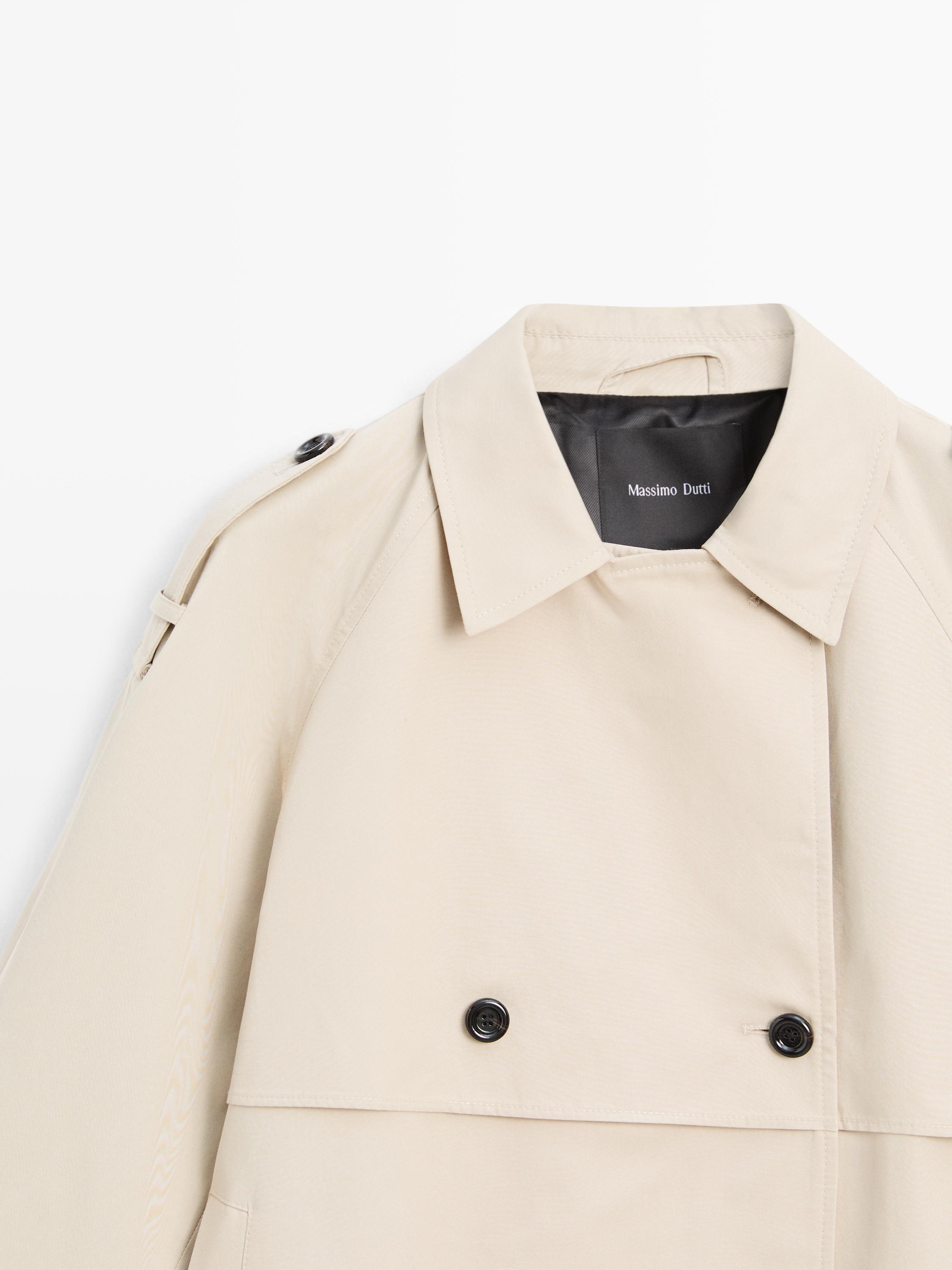Short trench coat with belt detail · Beige · Coats | Massimo Dutti