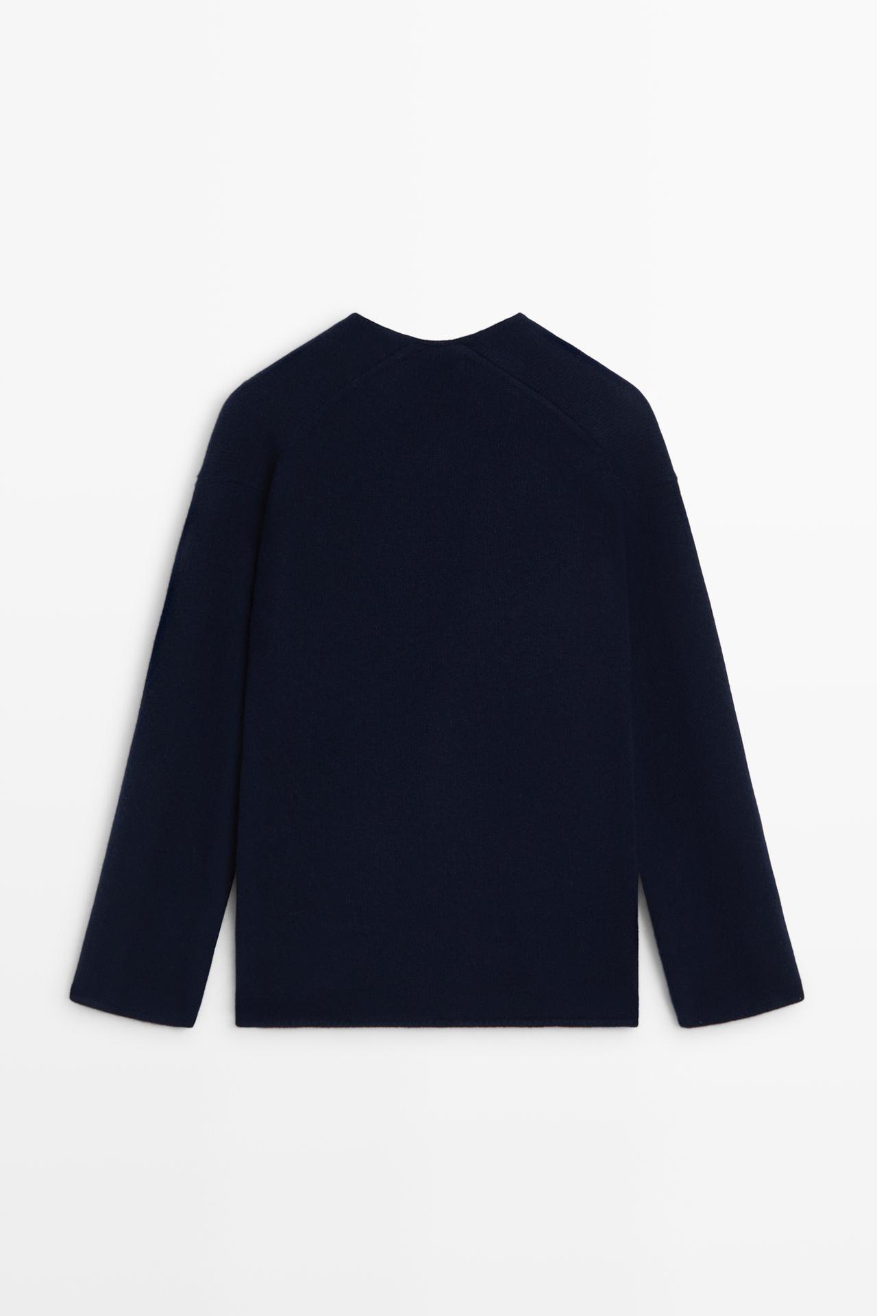 Wool-blend knit V-neck sweater — INDIGO BLUE