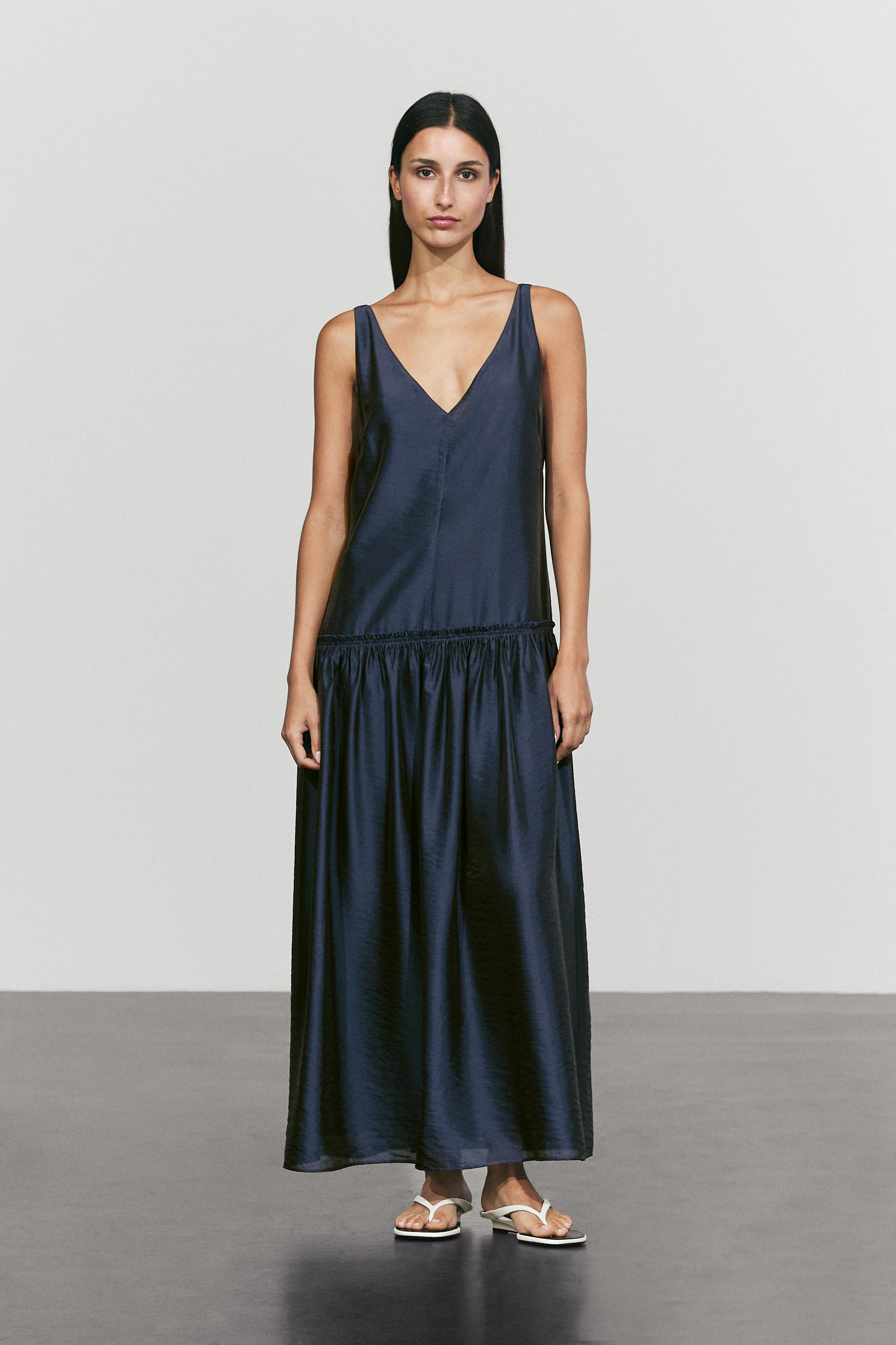 Flowing flared maxi dress — MEDIUM BLUE