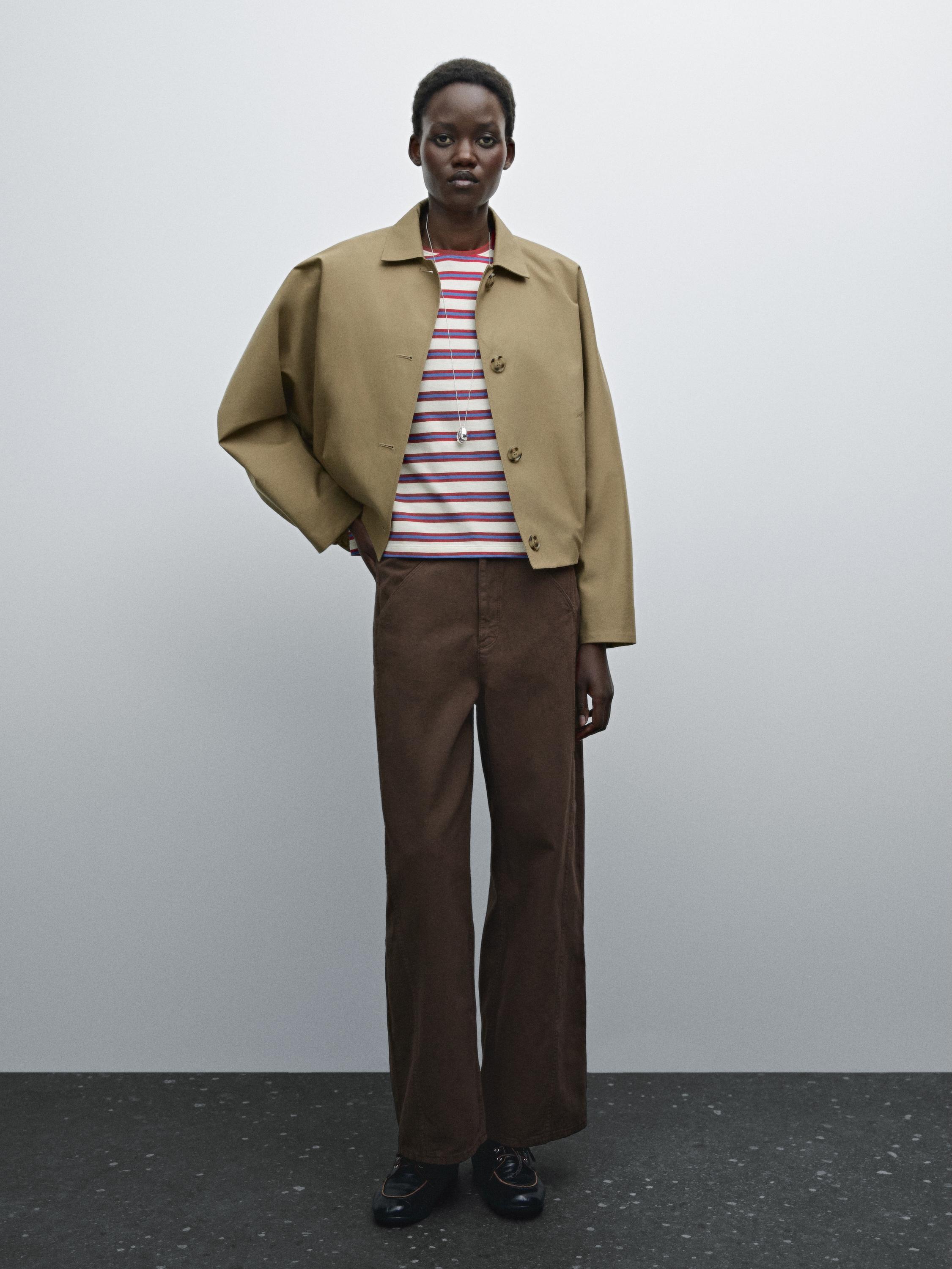 Pantalon jean avec coutures apparentes
